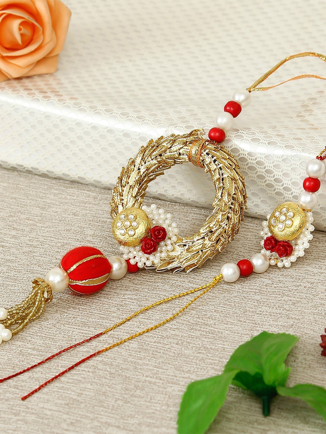 

eCraftIndia Gold-Toned & Red Rakhi Gift Set