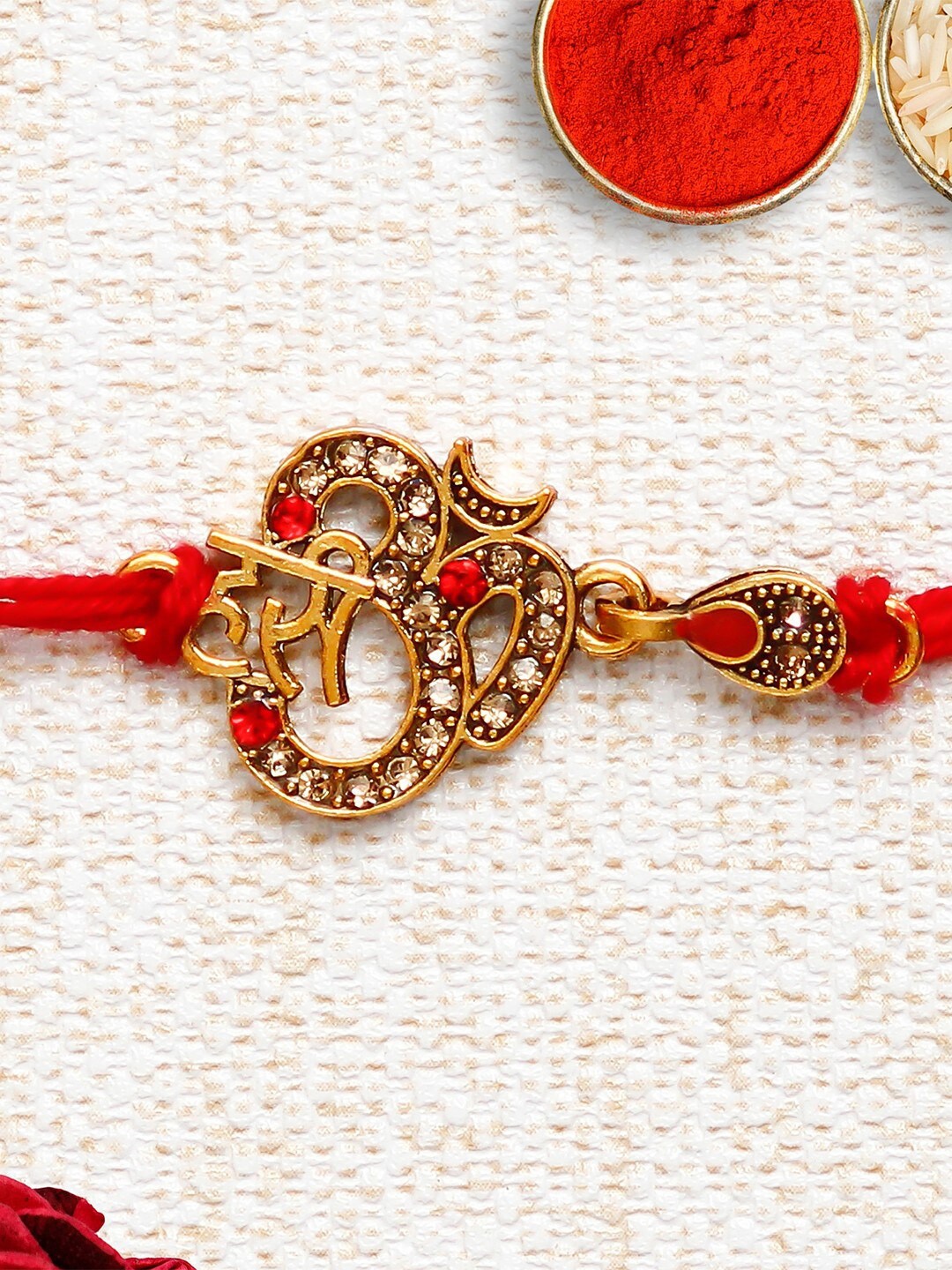 

eCraftIndia Gold-Toned & Red Rakhi Gift Set