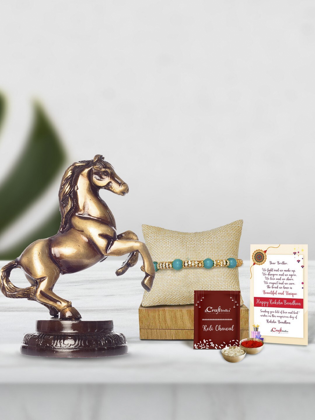 

eCraftIndia Gold-Toned & Green Rakhi Gift Set