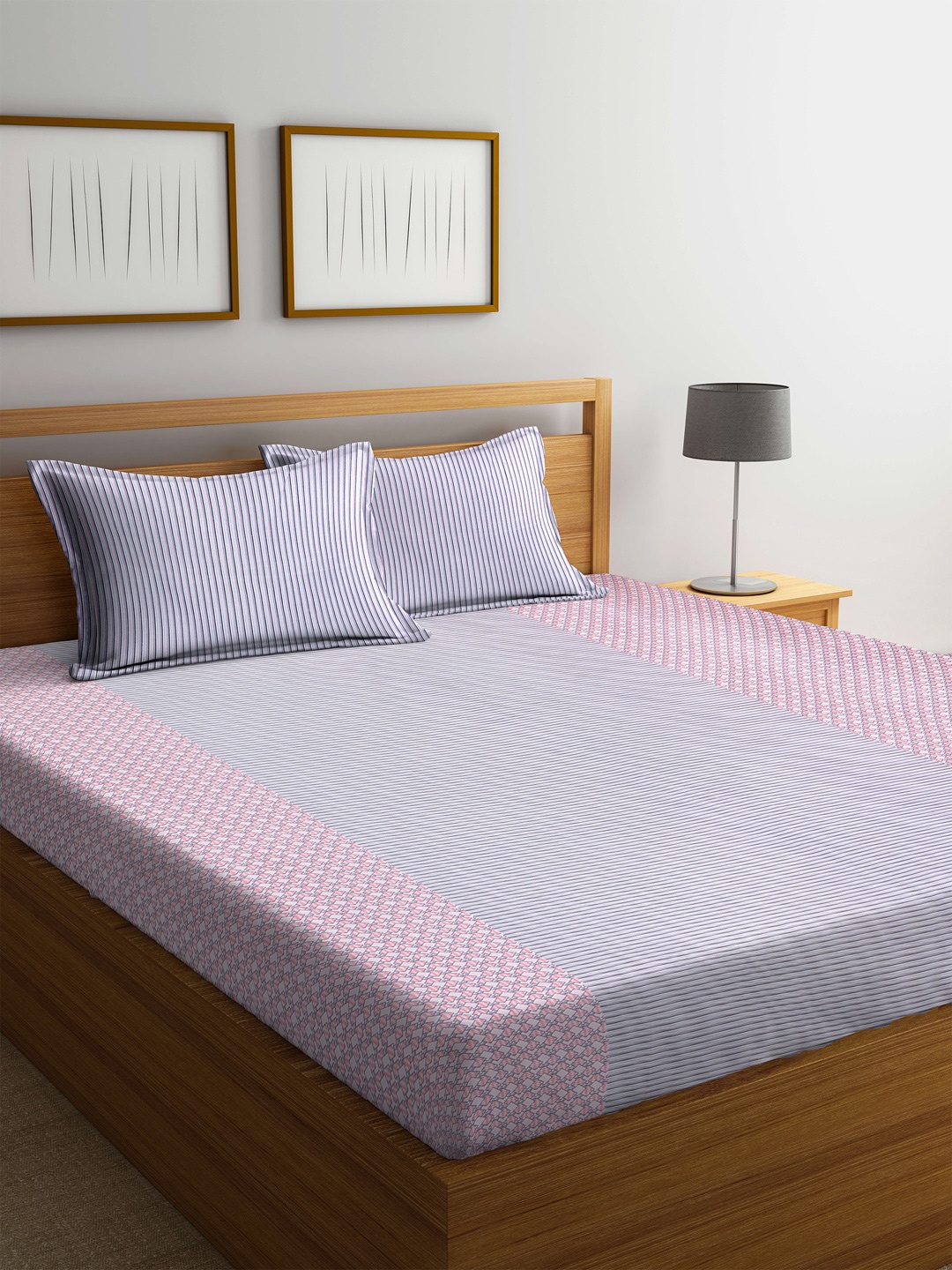 

KLOTTHE Grey & Pink Geometric 210 TC King Bedsheet with 2 Pillow Covers