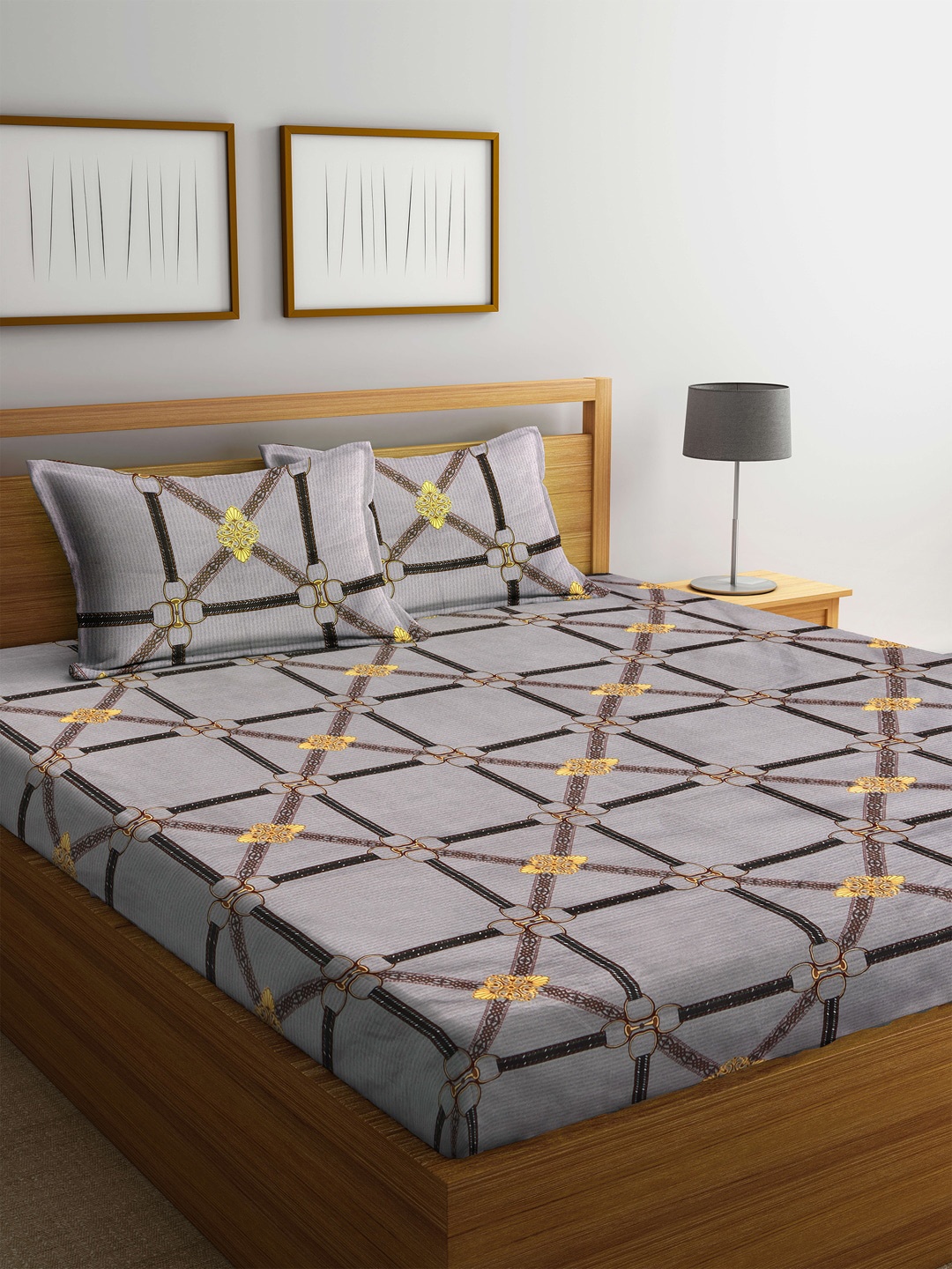

KLOTTHE Grey & Black Geometric 210 TC Queen Bedsheet with 2 Pillow Covers