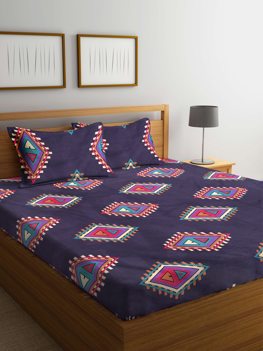 

KLOTTHE Violet & Pink 210 TC Queen Bedsheet with 2 Pillow Covers