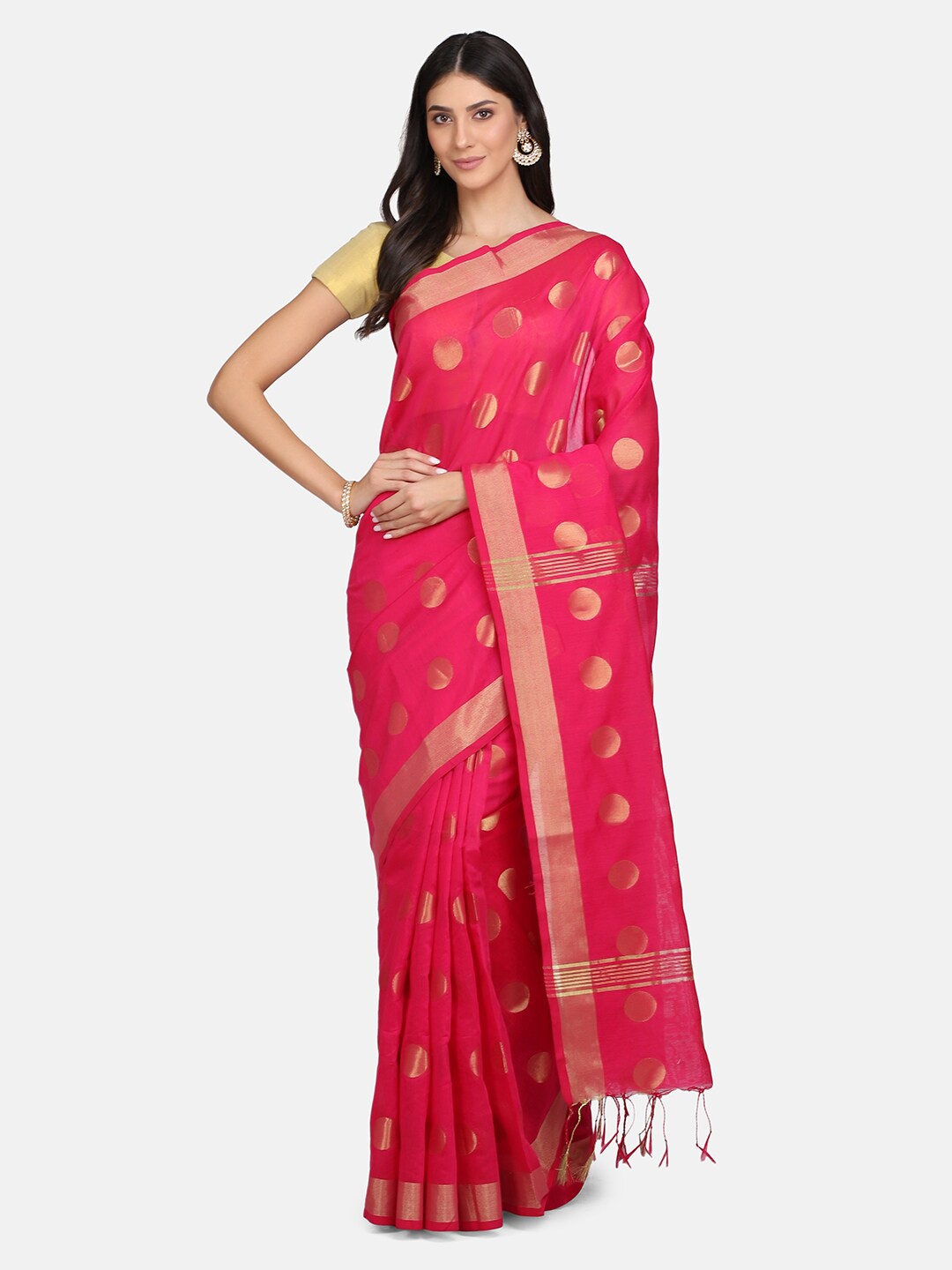 

Mirraw Coral Pink & Golden Polka Dot Zari Patterned Saree