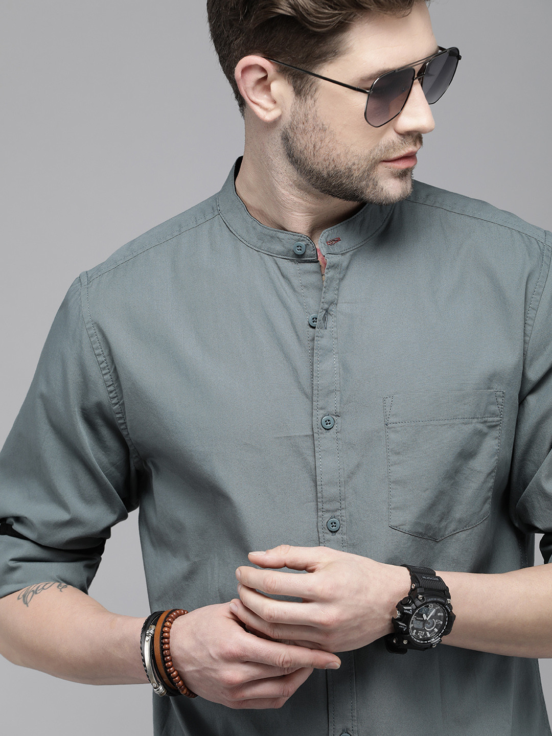 

Roadster Men Grey Solid Pure Cotton Sustainable Casual Shirt
