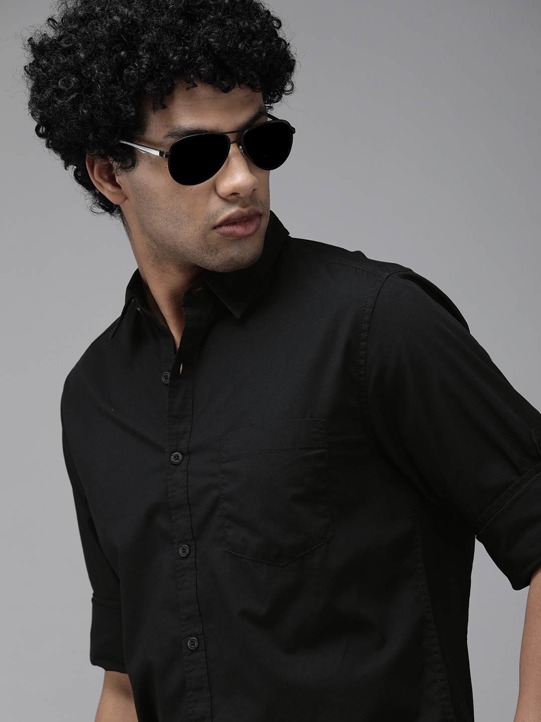 

Roadster Men Black Regular Fit Opaque Solid Casual Shirt