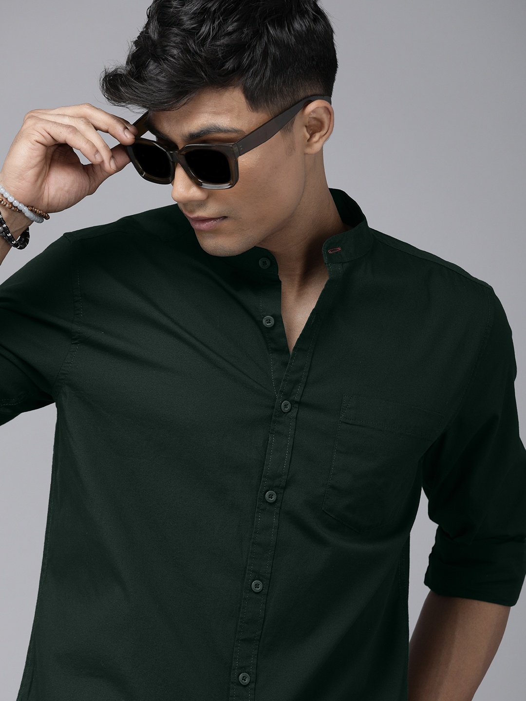 

Roadster Men Green Solid Casual Shirt