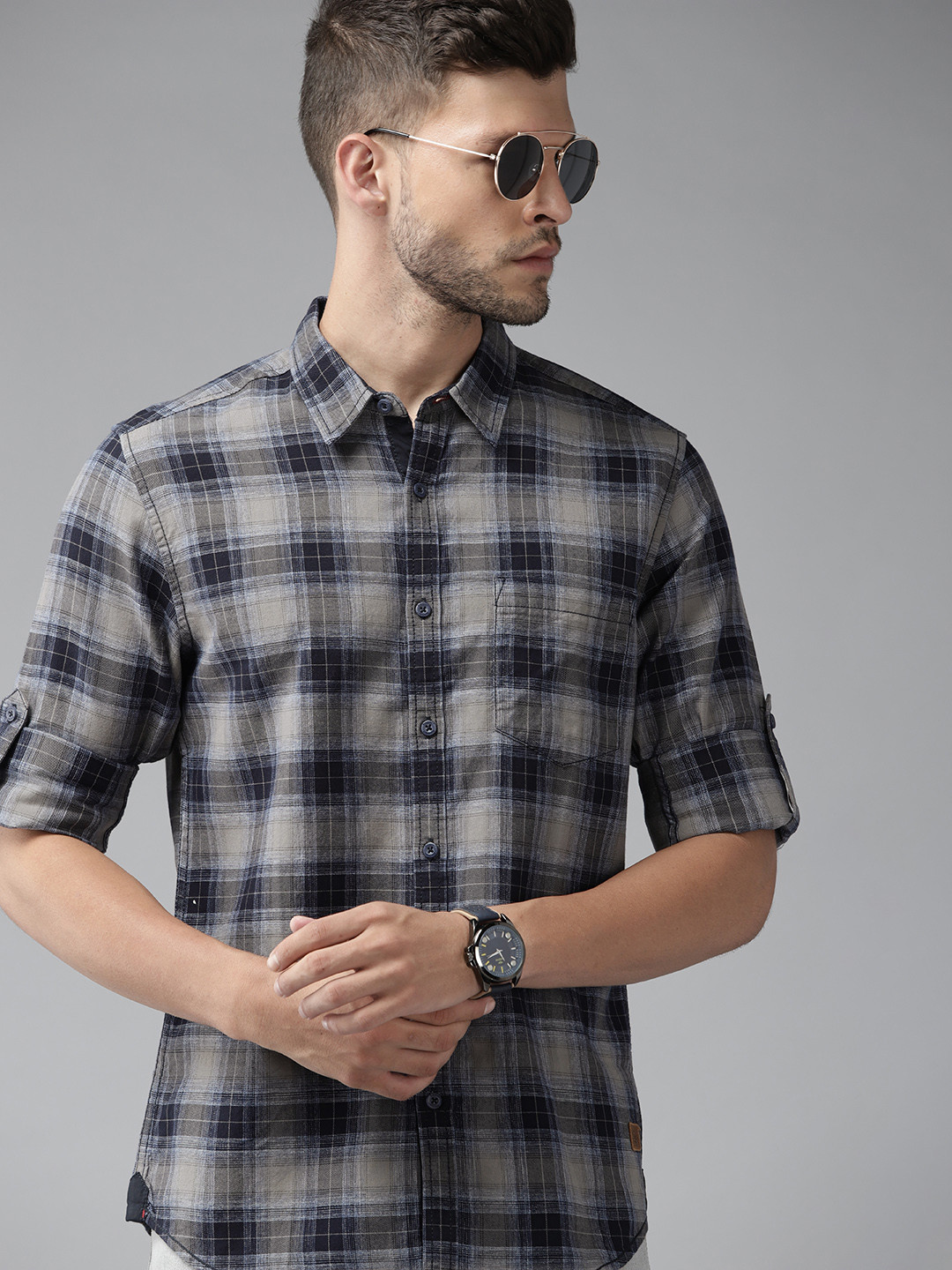

Roadster Men Grey & Navy Blue Regular Fit Tartan Checks Pure Cotton Casual Shirt