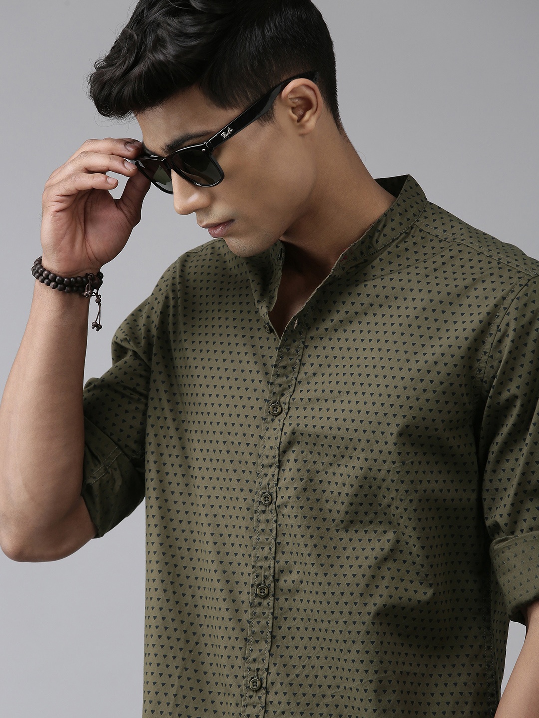 

Roadster Men Olive Green & Black Printed Pure Cotton Casual Shirt