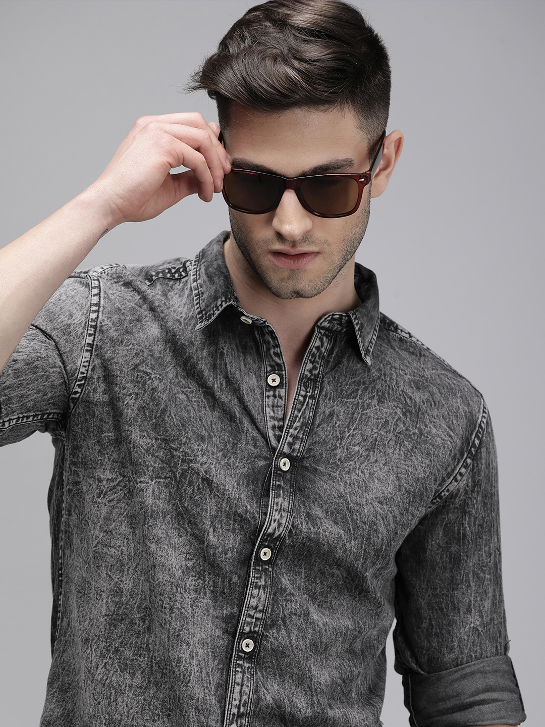 

Roadster Men Charcoal Grey Faded Denim Casual Shirt