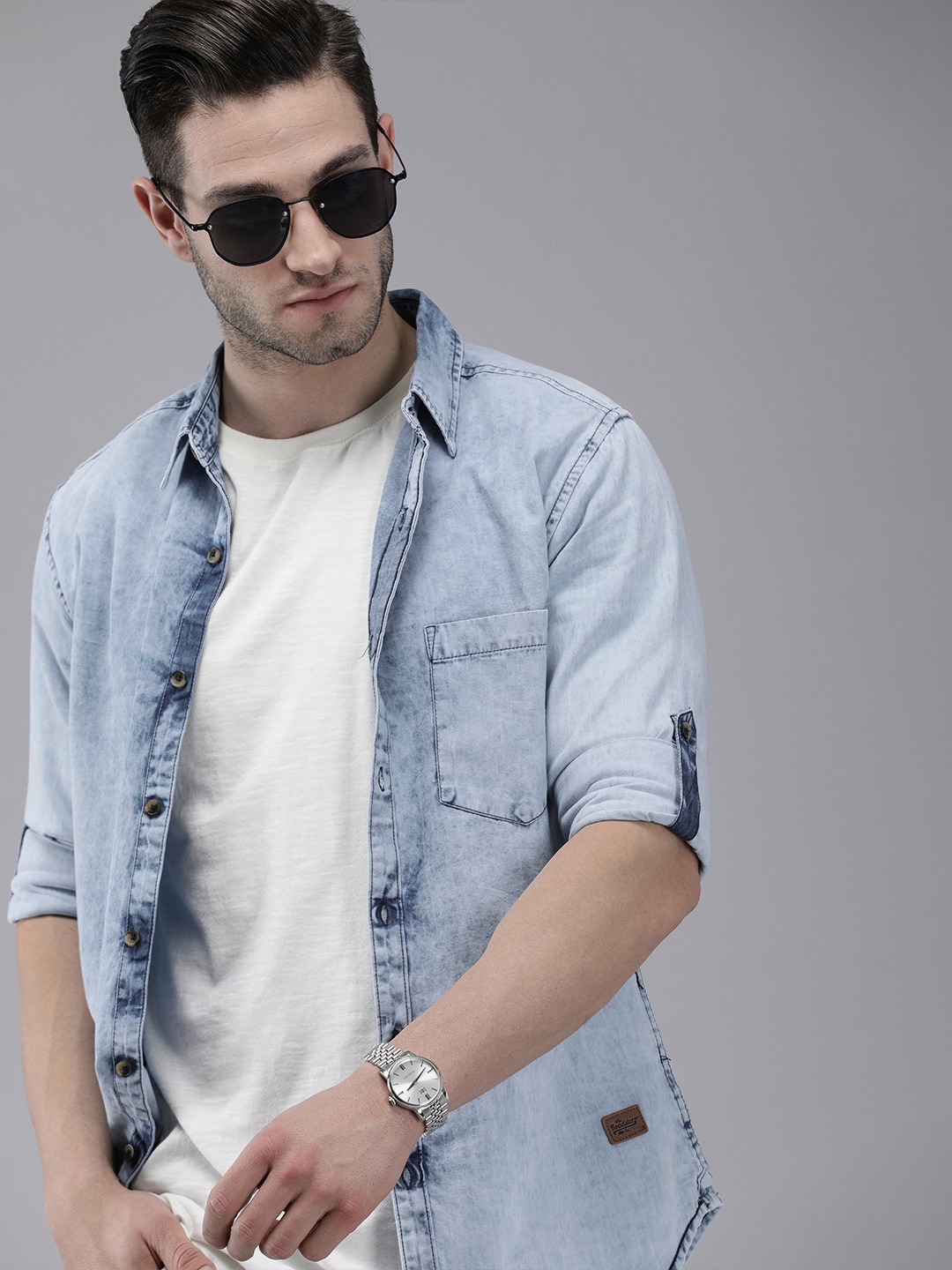 

Roadster Men Blue Faded Pure Cotton Casual Denim Shirt