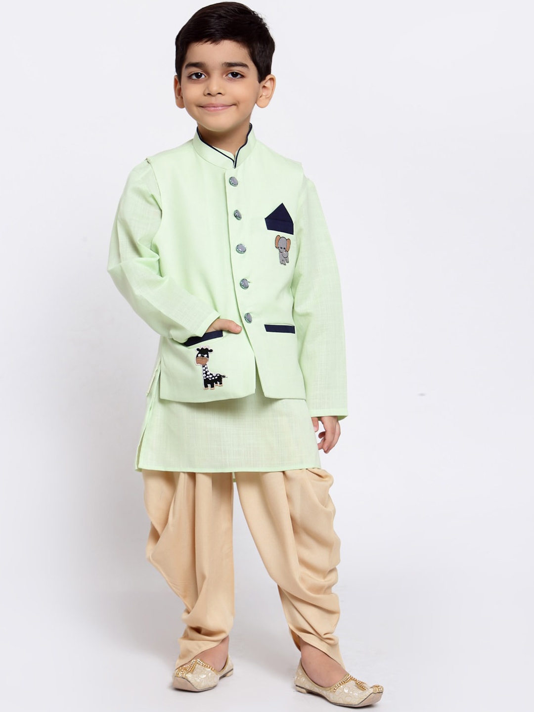 

MAXENCE Boys Green Solid Linen Kurta with Dhoti Pants & Nehru Jacket