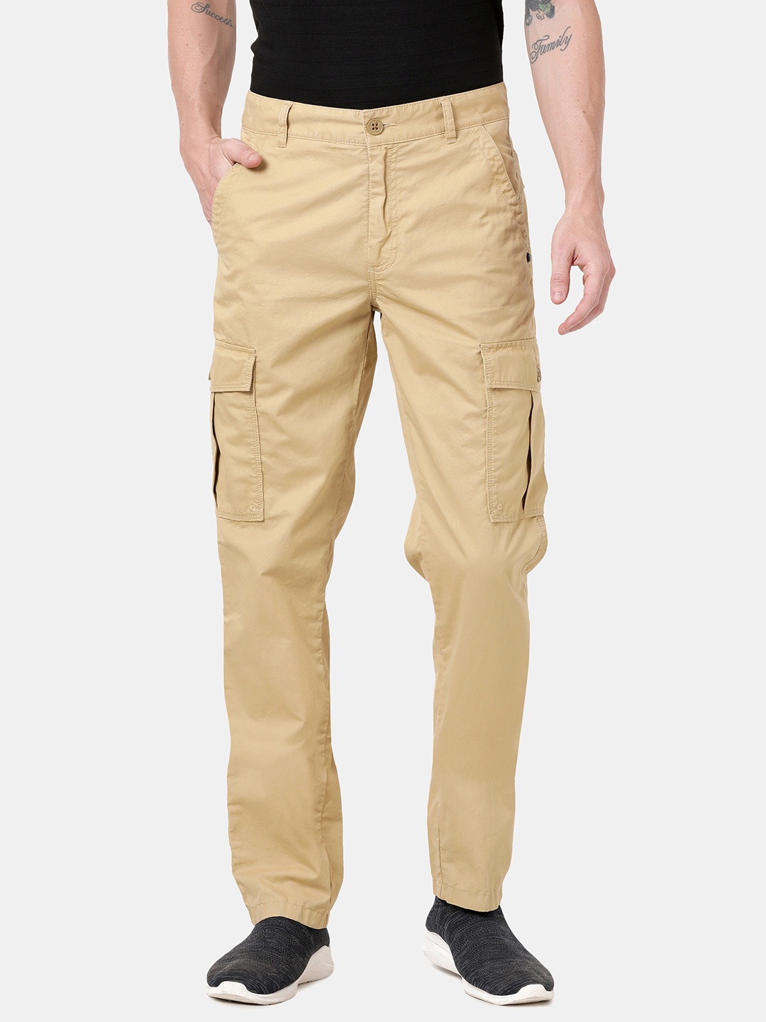 

t-base Men Cream-Coloured Slim Fit Cargos