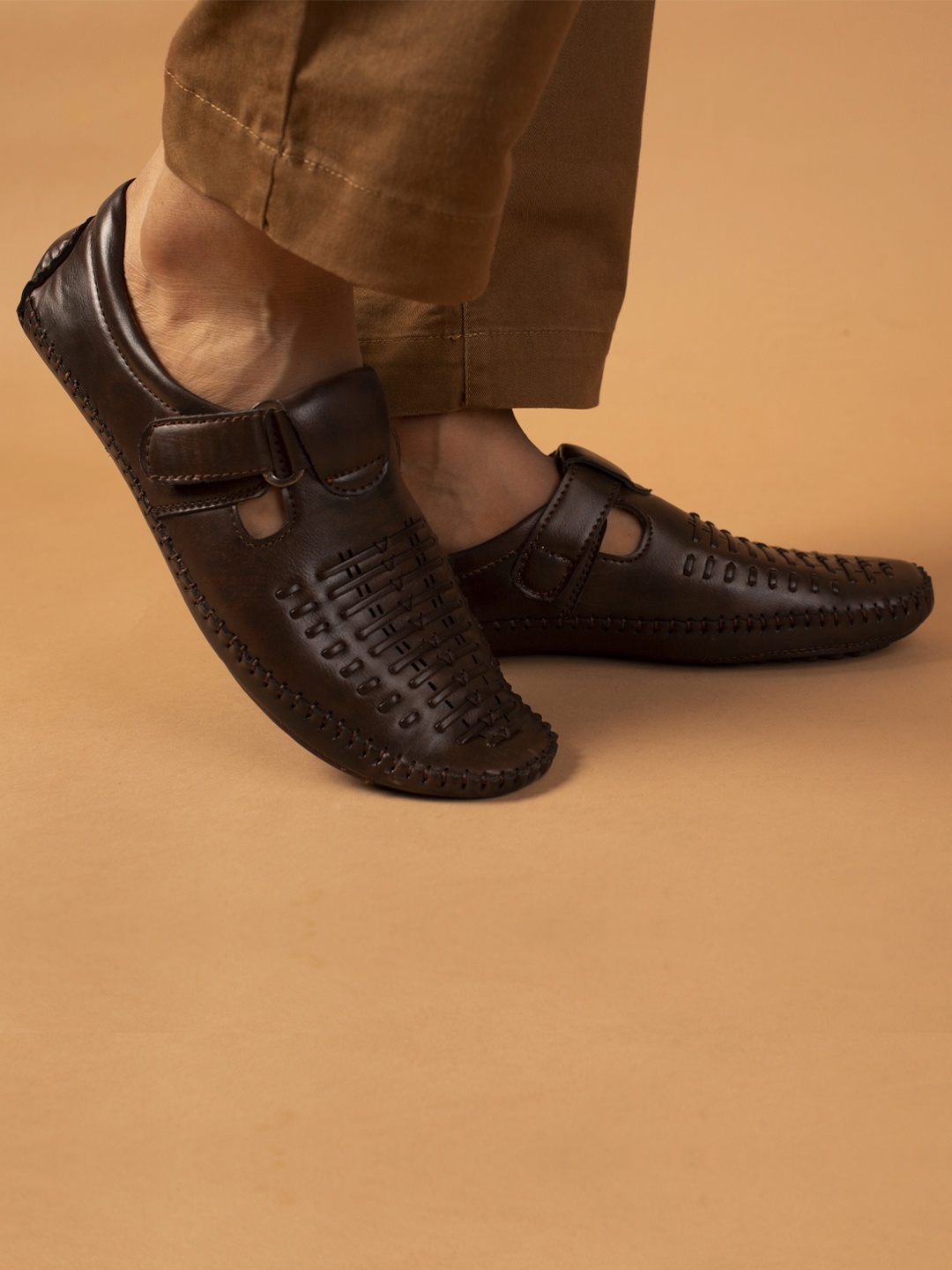 

Big Fox Men Coffee Brown Shoe-Style Sandals