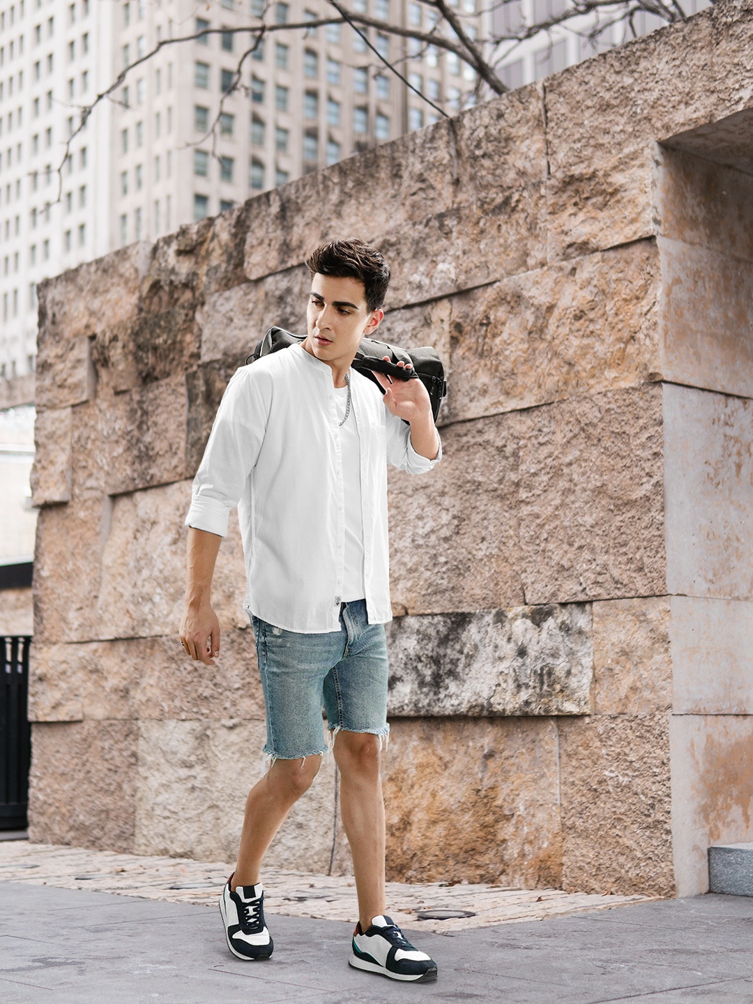 

Roadster Men White Solid Pure Cotton Roll -Up Sleeves Sustainable Casual Shirt