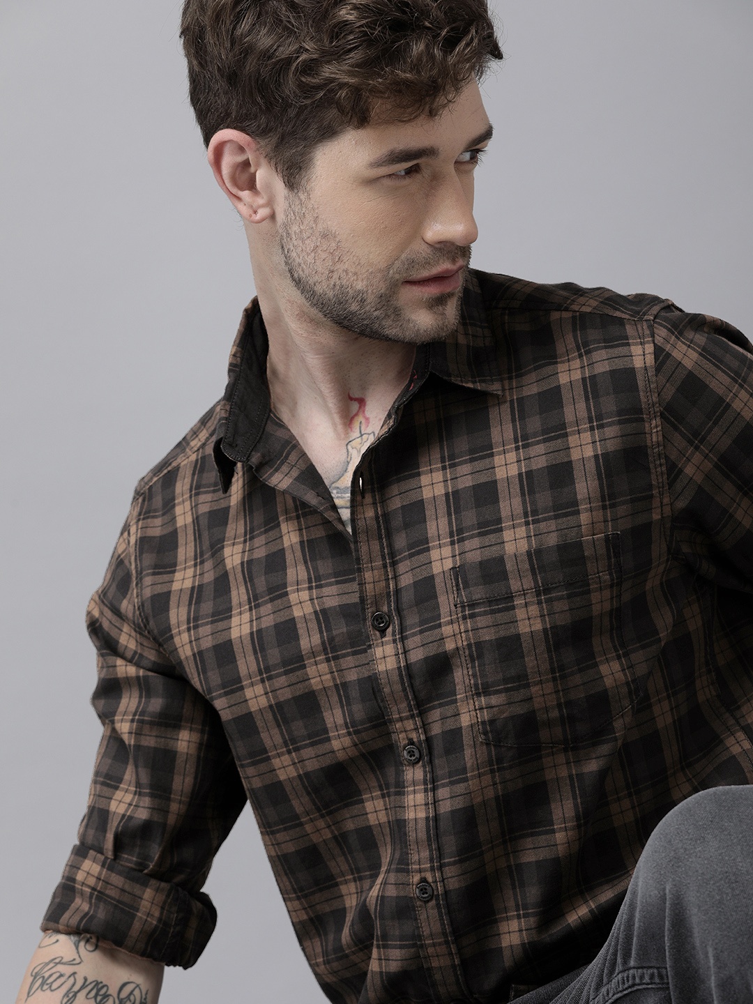 

Roadster Men Black & Brown Opaque Checked Pure Cotton Casual Shirt