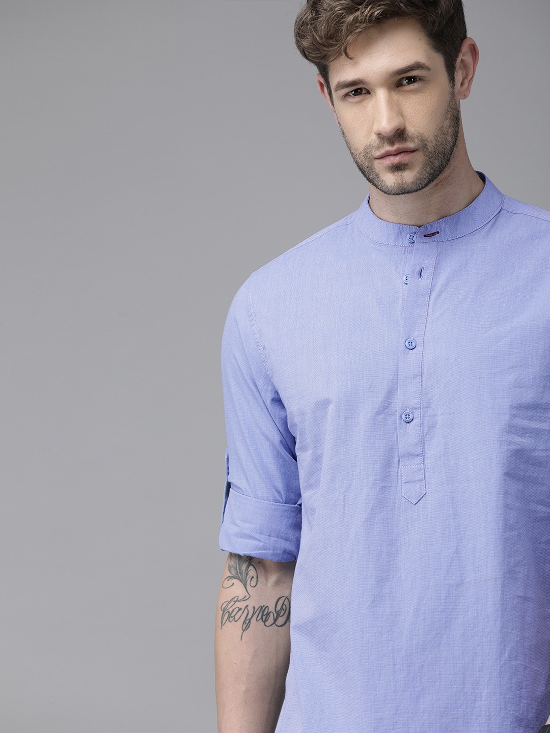 

Roadster Men Blue Solid Opaque Pure Cotton Casual Shirt