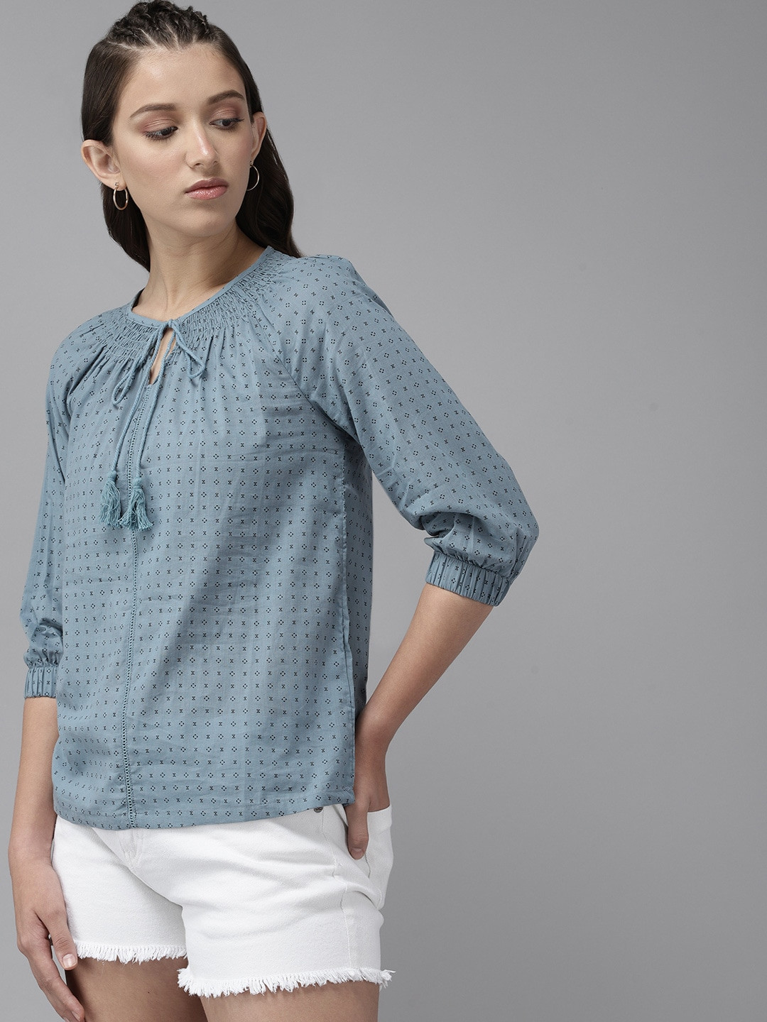 

UTH by Roadster Girls Blue & Black Pure Cotton Ditsy Geometric Regular Top