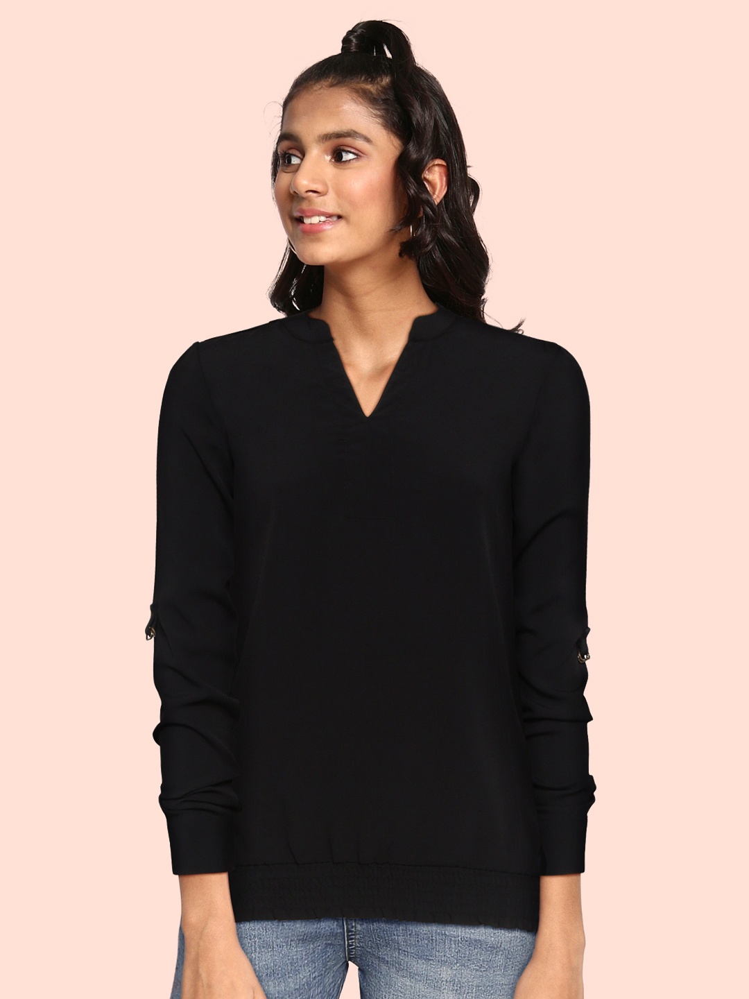 

UTH by Roadster Girls Black Solid Smocked Detail Blouson Top