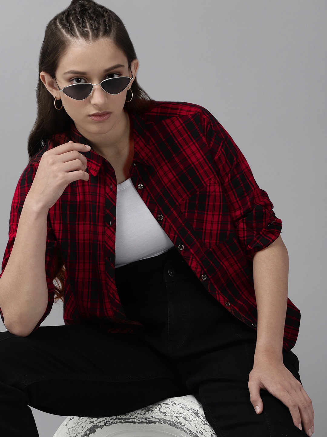 

UTH by Roadster Girls Maroon & Black Cotton Checked Casual Shirt