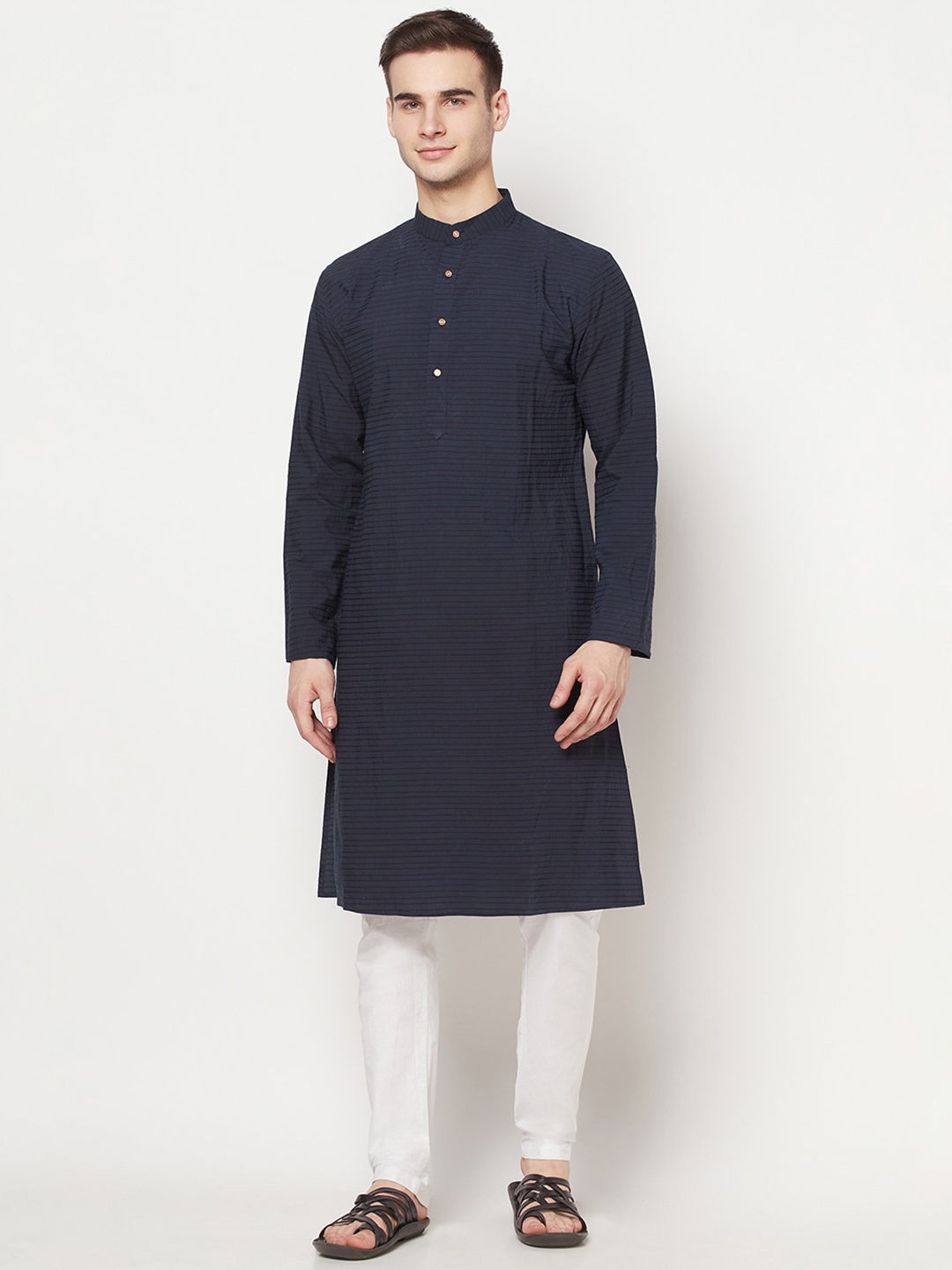 

Purple State Men Navy Blue Striped Mandarin Collar Kurta