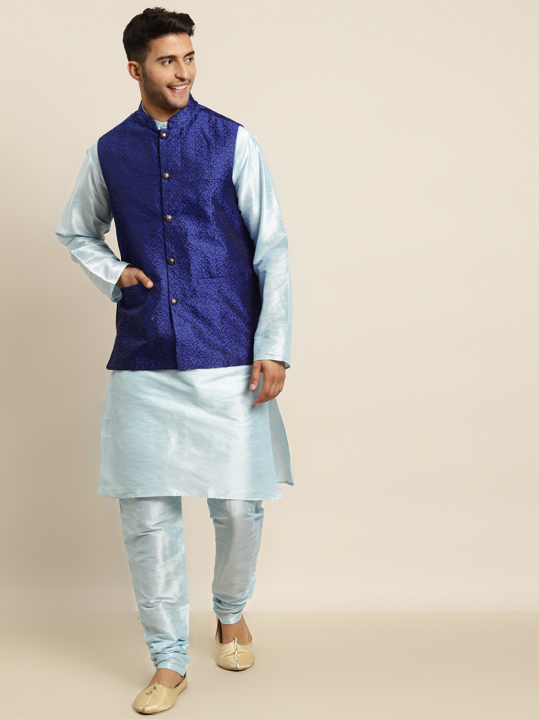 

SOJANYA Men Blue Solid Kurta with Churidar & Nehru Jacket