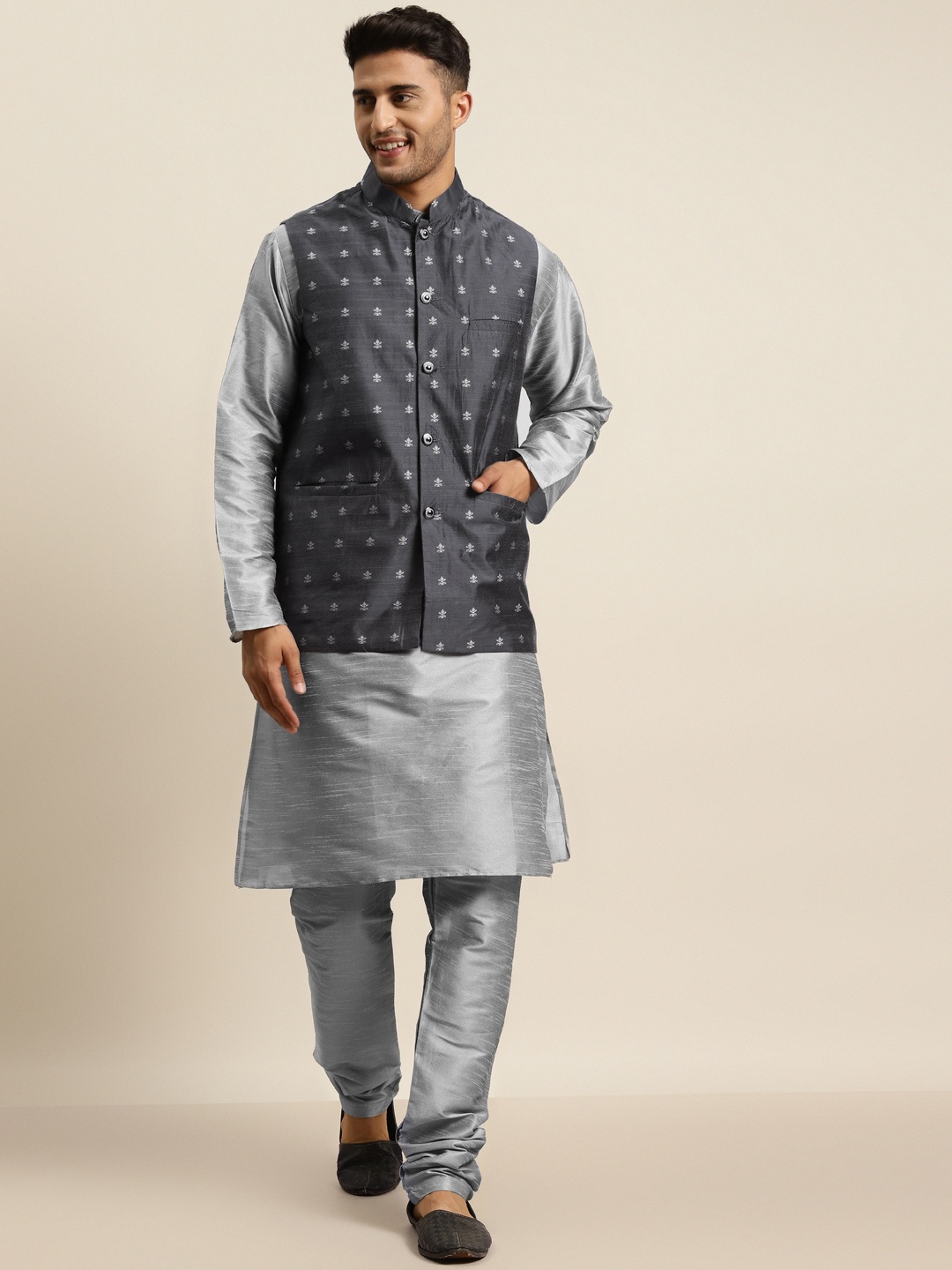 

SOJANYA Men Grey Kurta with Churidar & Nehru Jacket