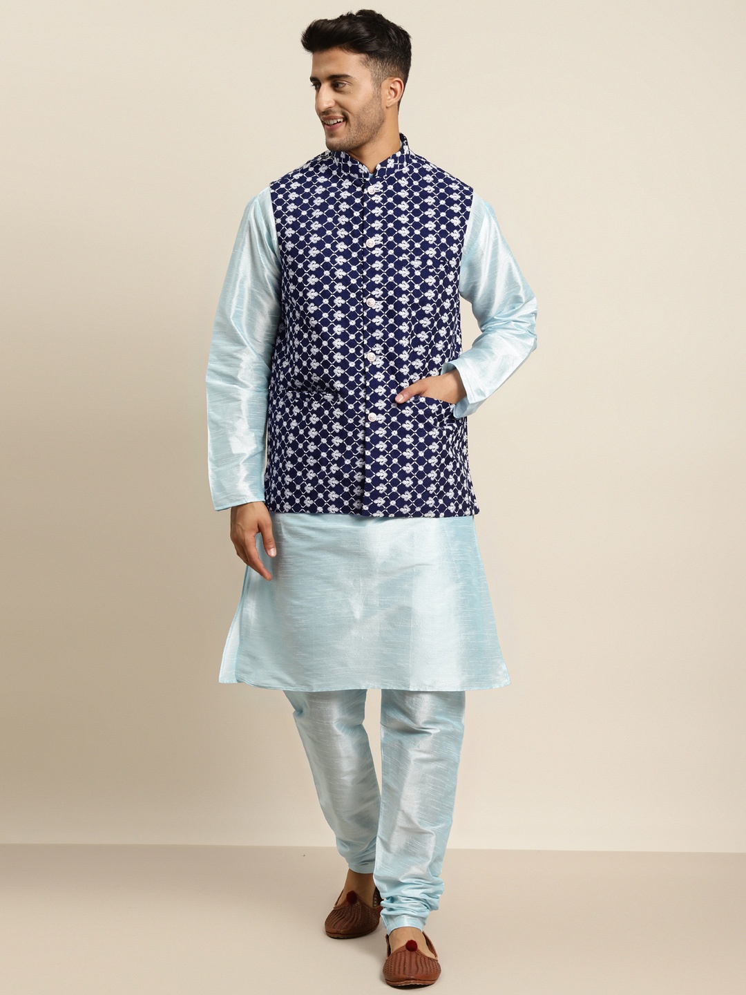 

SOJANYA Men Blue Solid Kurta with Churidar & Nehru Jacket