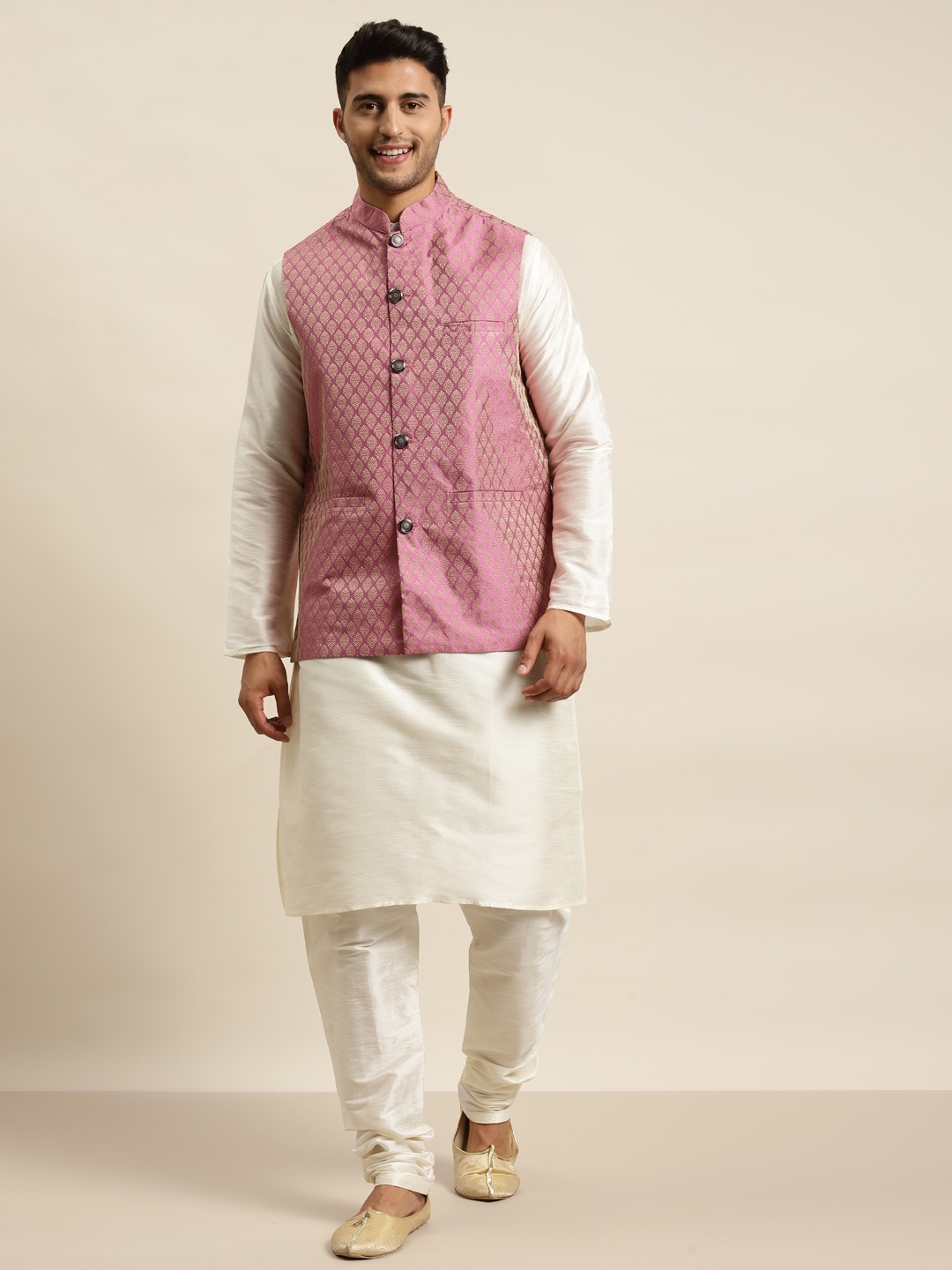

SOJANYA Men Off White & Pink Ethnic Motifs Kurta Set With Nehru Jacket