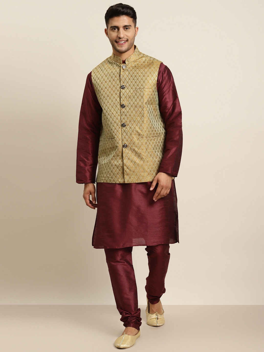 

SOJANYA Men Maroon &Beige Ethnic Motifs Jacquard Kurta with Churidar