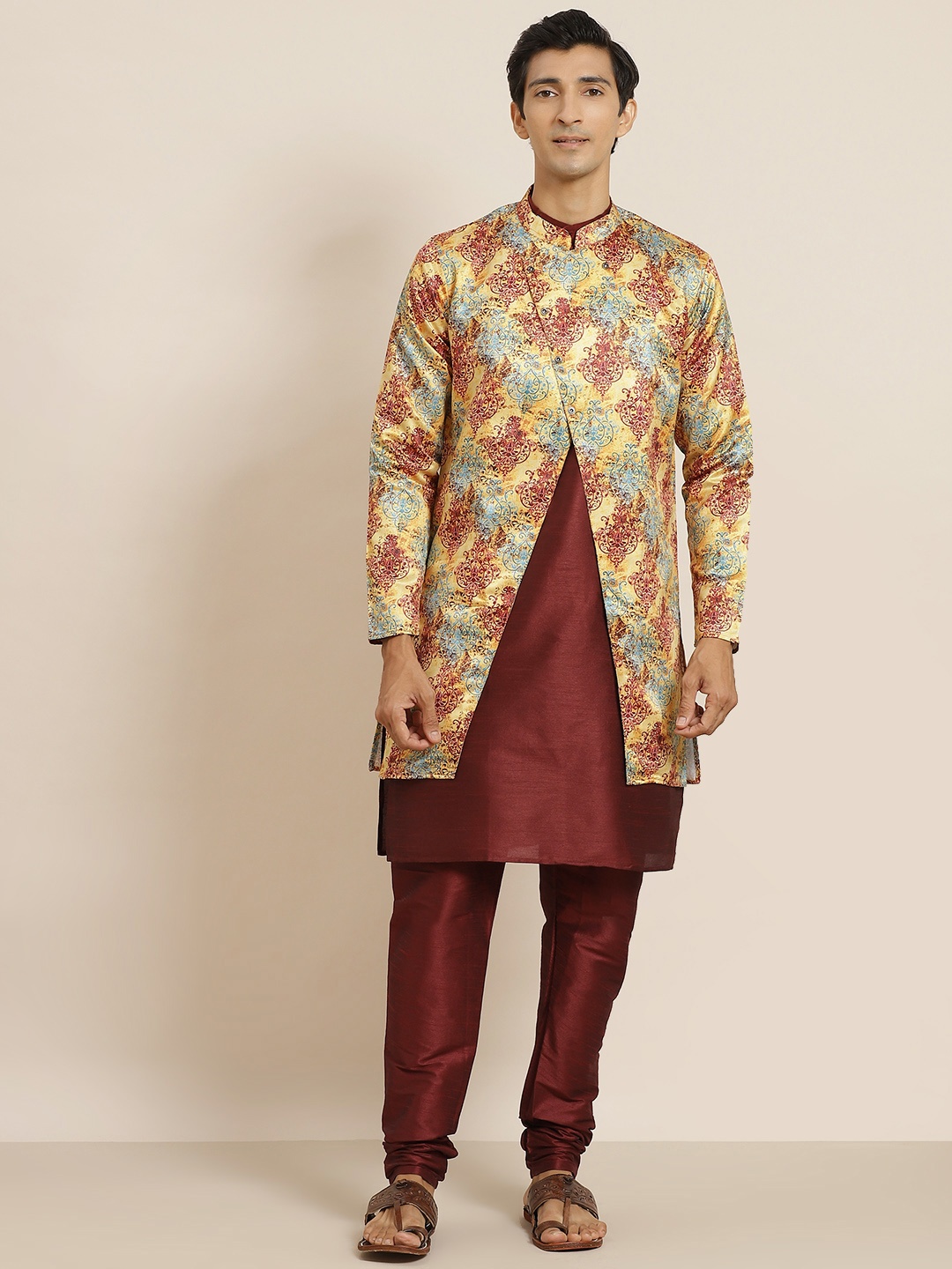 

SOJANYA Men Maroon & Mustard Yellow Solid Kurta with Churidar & Ethnic Printed Jacket