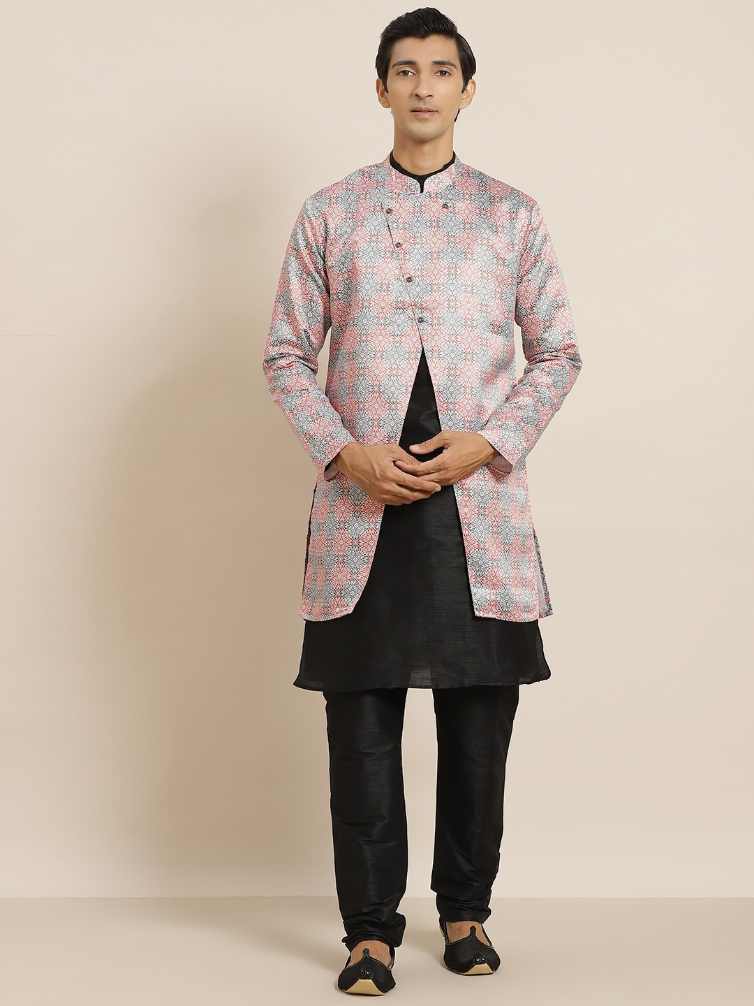 

SOJANYA Men Black Solid Kurta with Churidar & Printed Jacket