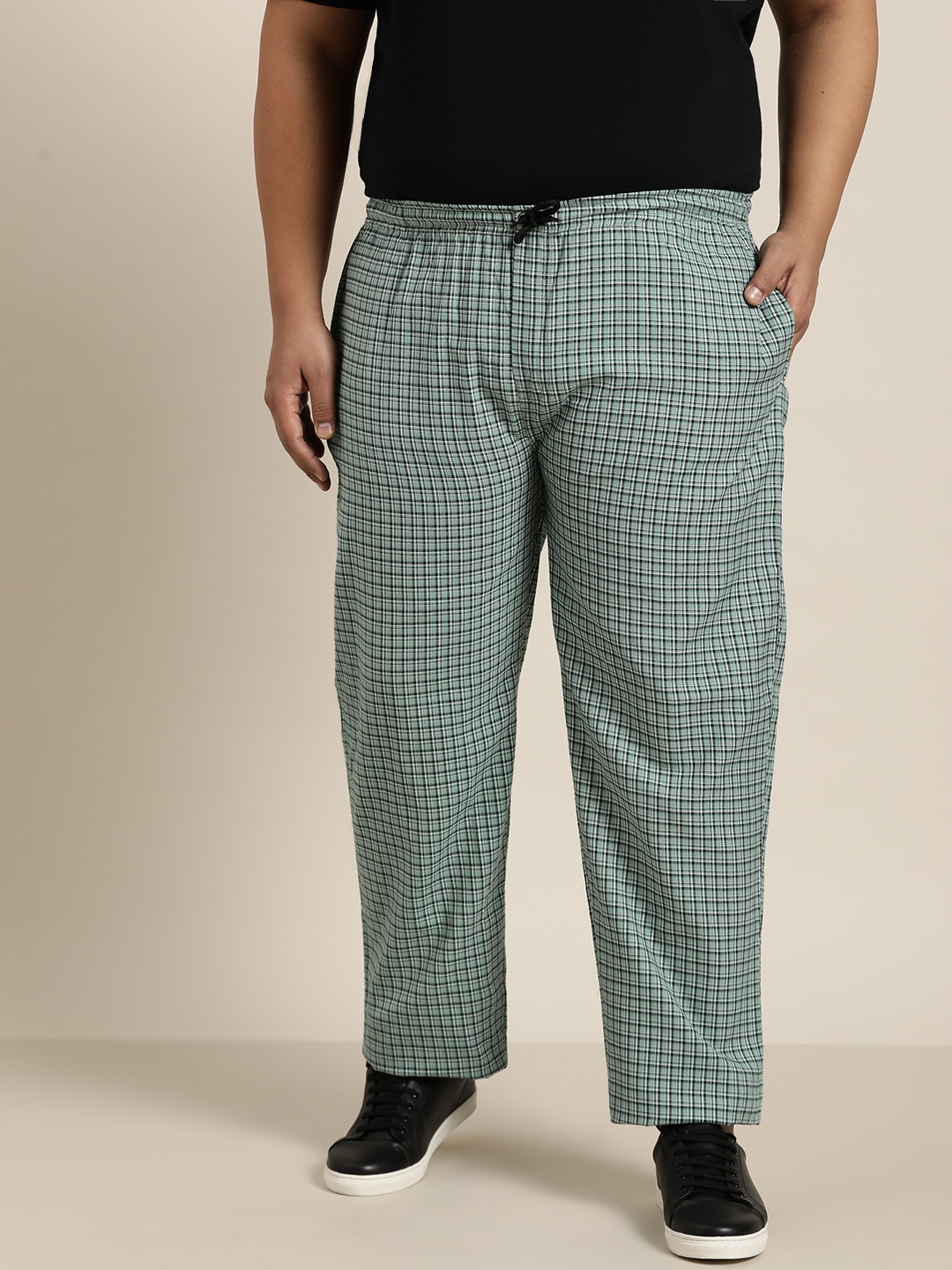 

SOJANYA PLUS Men Green & White Checked Pure Cotton Track Pants