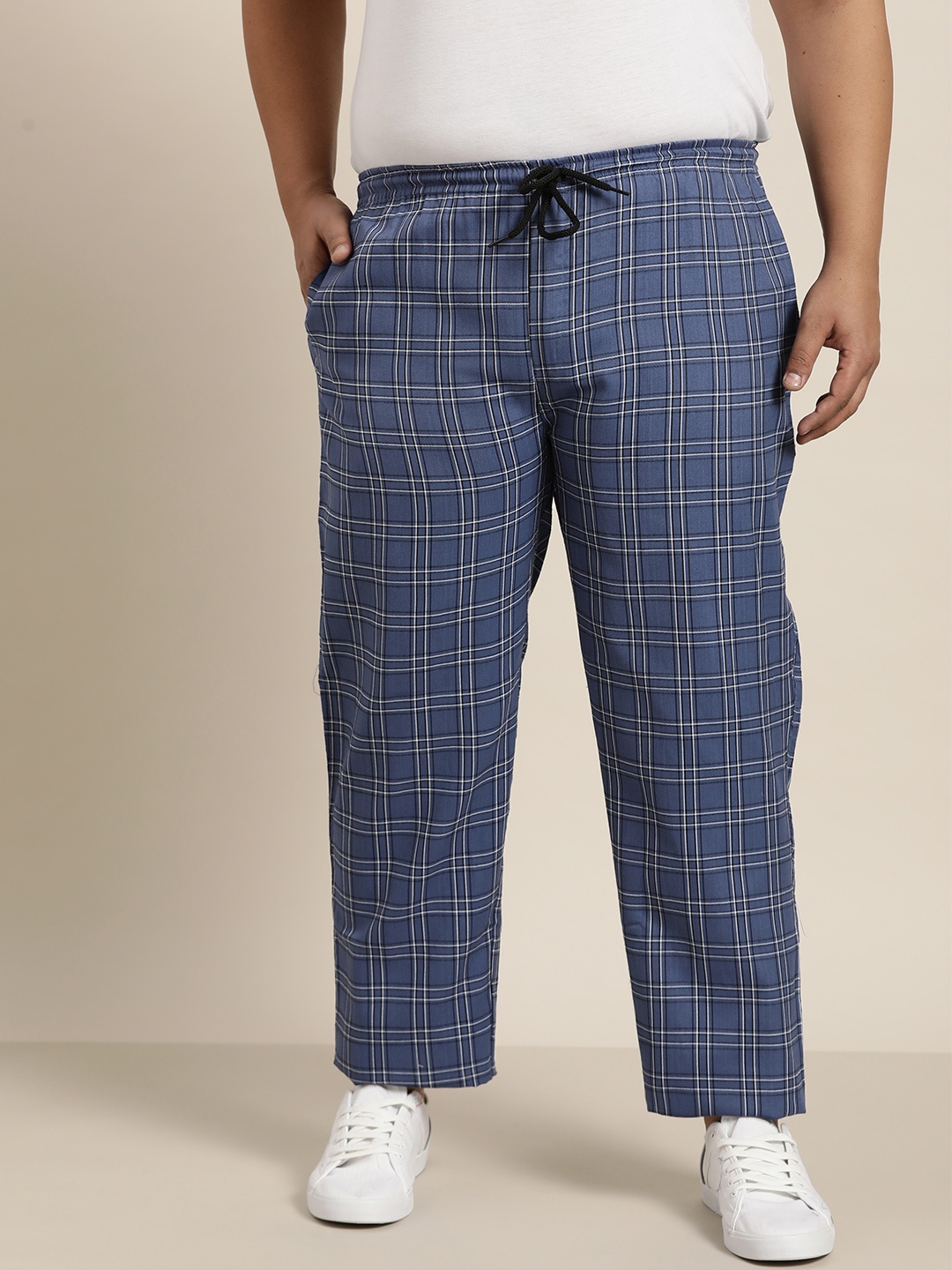 

Sojanya PLUS Men Cotton Navy Blue & White Checked Running Track Pant