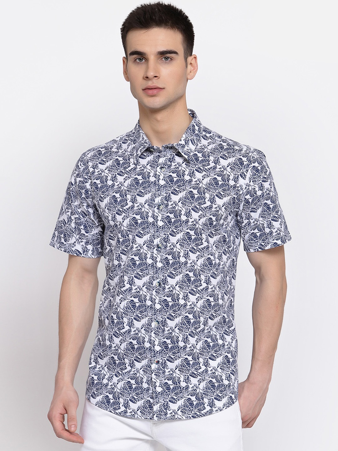 

Pepe Jeans Men White and Blue Tropical Printed Casual Shirt