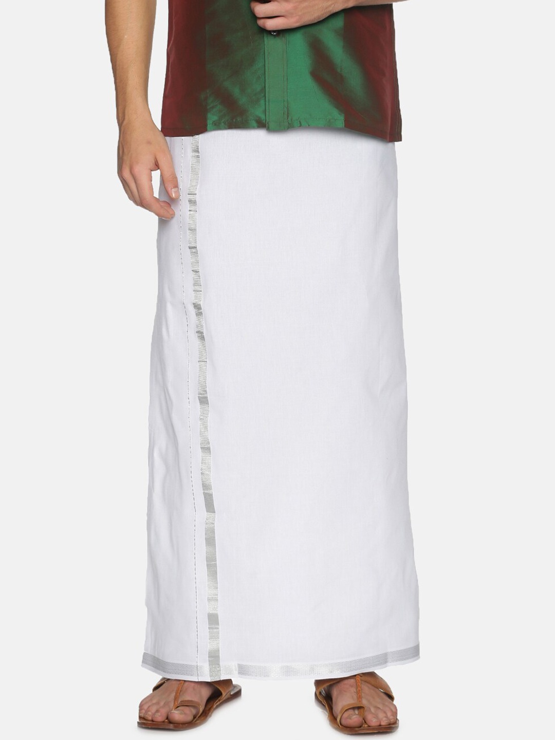 

Chennis Men White Solid Pure Cotton Dhoti