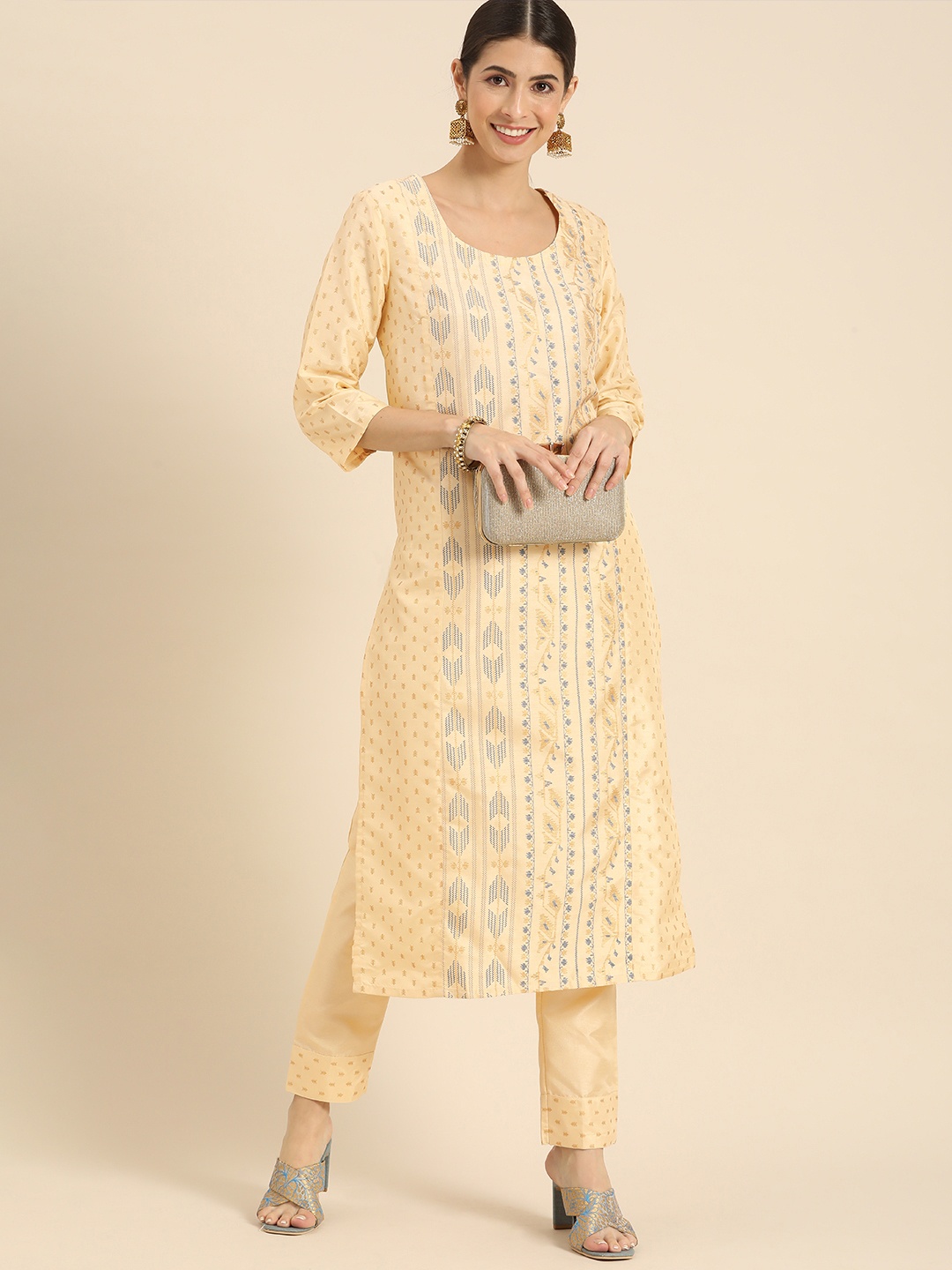 

Anouk Women Off White & Grey Printed Regular Kurta Sets
