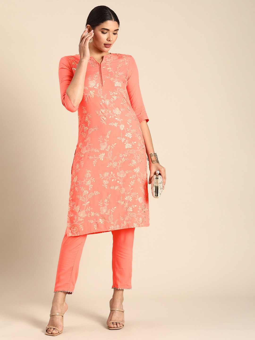 

Anouk Women Pink & Beige Floral Printed Regular Kurta with Trousers