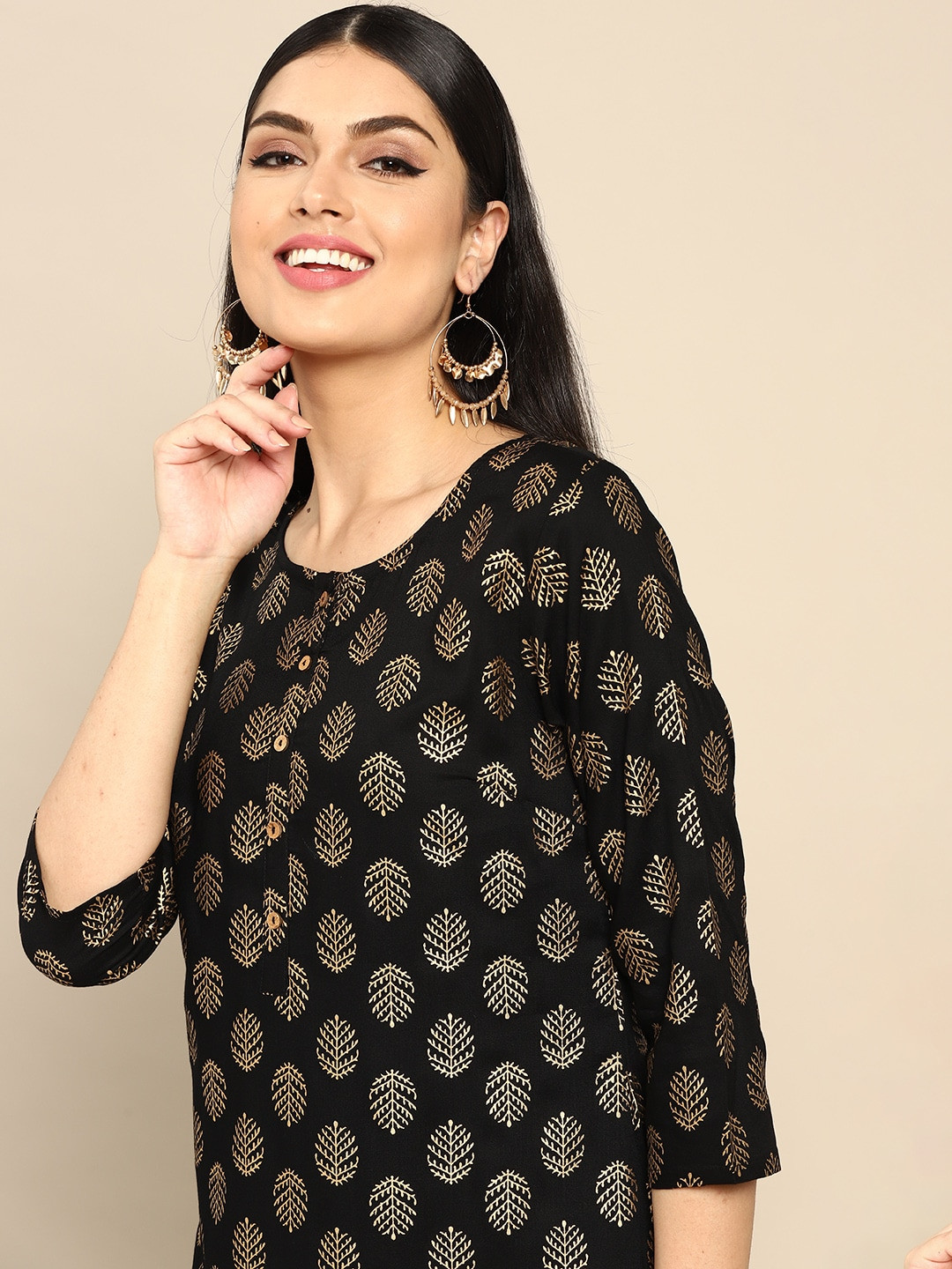 

Anouk Women Black & Golden Ethnic Motifs Print Straight Kurta