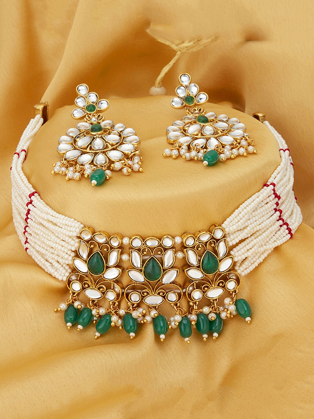 

Sukkhi Gold-Plated Green & White Pearl Beaded Jewellery Set