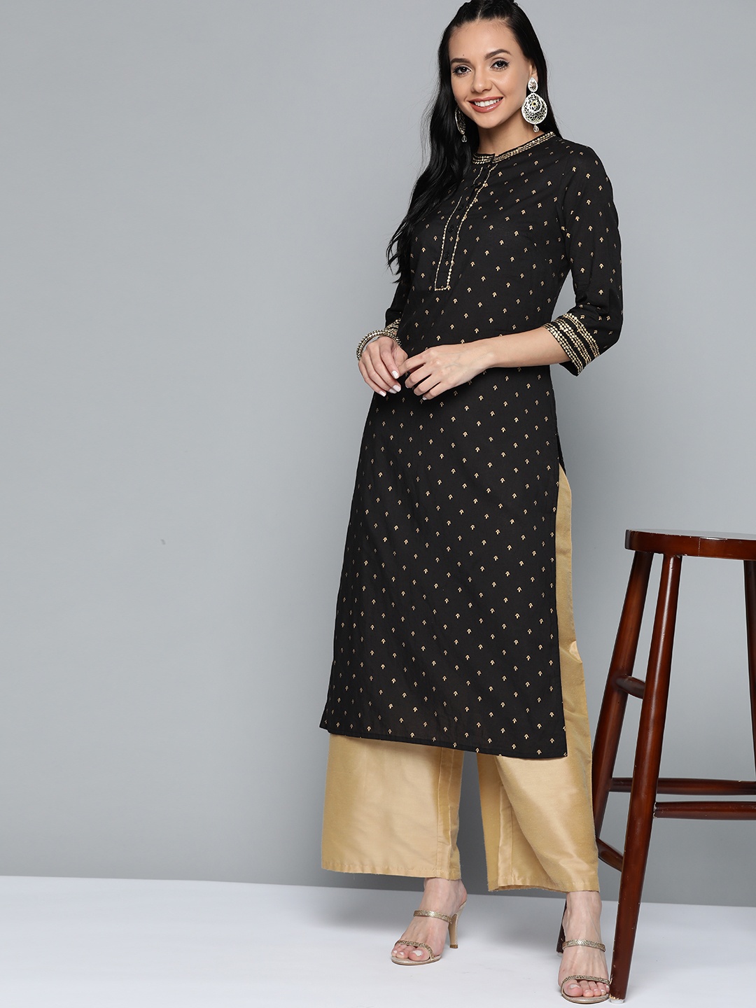 

HERE&NOW Women Black & Golden Ethnic Motifs Printed Pure Cotton Straight Kurta