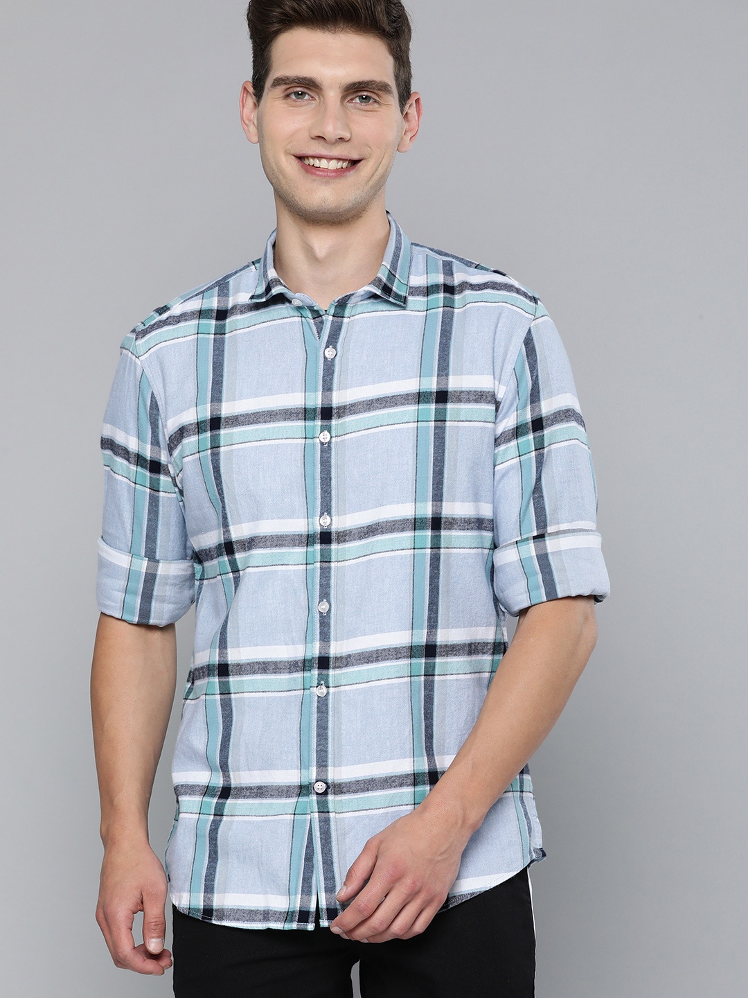 

Mast & Harbour Men Blue & White Opaque Checked Casual Shirt