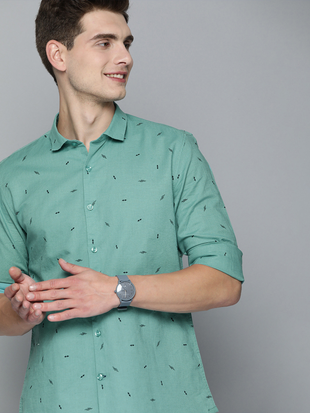 

Mast & Harbour Men Green Printed Casual Cotton Linen Shirt