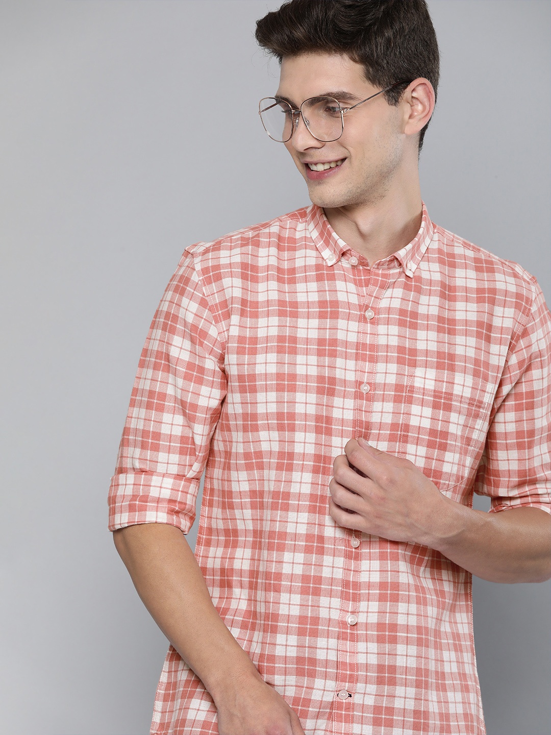 

Mast & Harbour Men White & Peach Opaque Checked Cotton Linen Casual Shirt