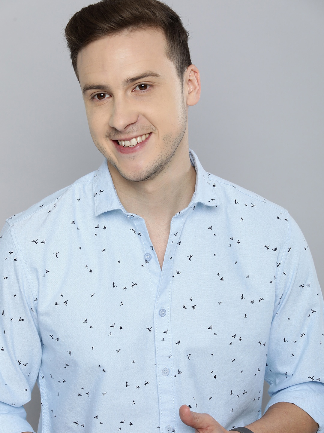 

Mast & Harbour Men Blue Slim Fit Floral Printed Casual Shirt