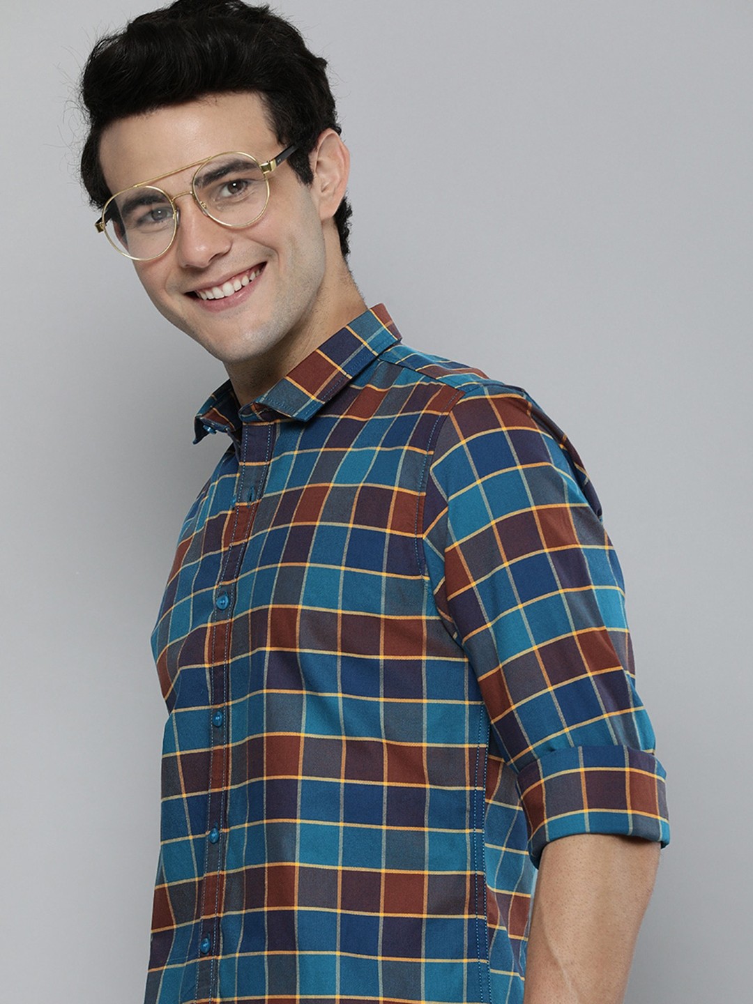 

Mast & Harbour Men Blue Slim Fit Checked Casual Shirt