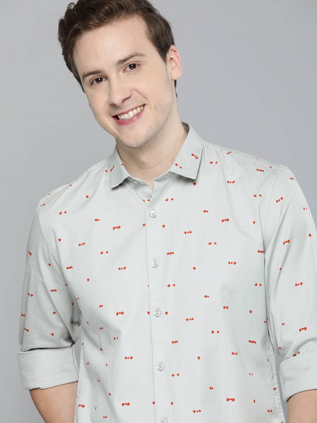 

Mast & Harbour Men Grey & Orange Slim Fit Pure Cotton Printed Casual Shirt