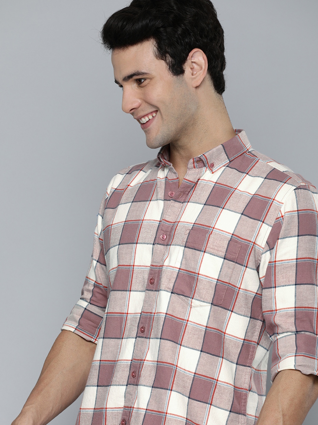 

Mast & Harbour Men White & Brown Checked Casual Shirt