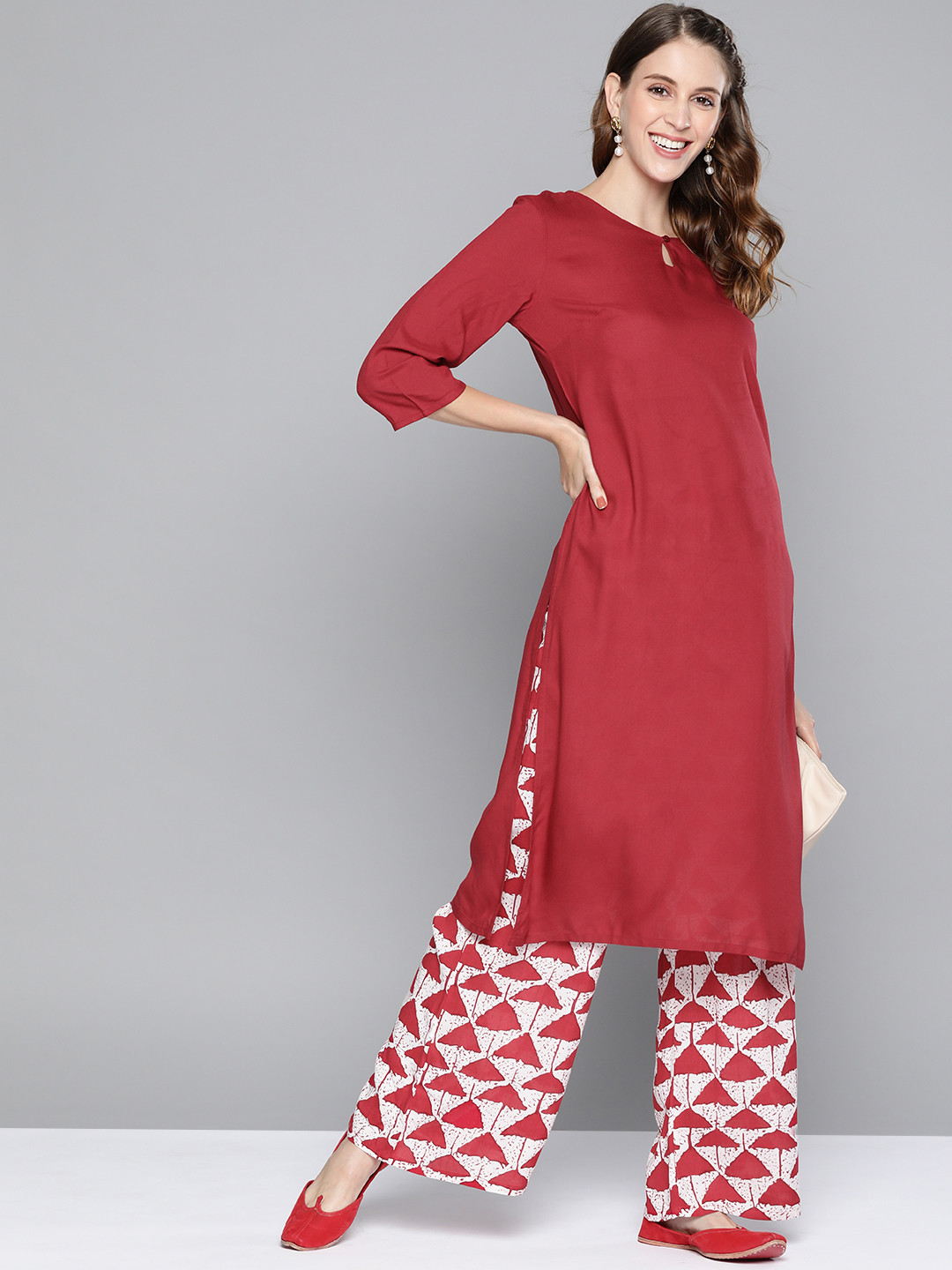 

HERE&NOW Women Maroon & White Solid Regular Kurta with Palazzos