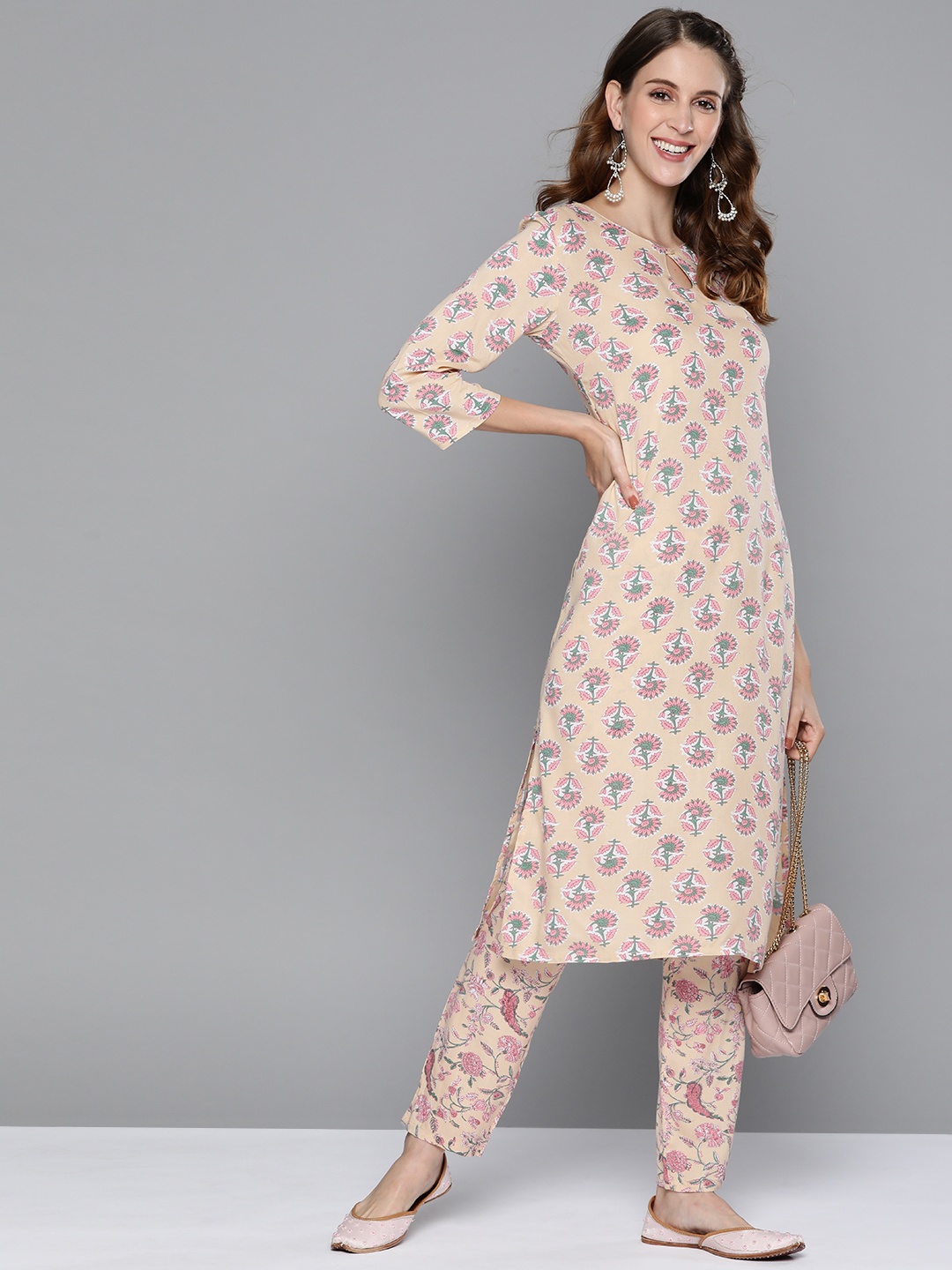 

HERE&NOW Women Peach-Coloured & Green Printed Regular Kurta with Trousers