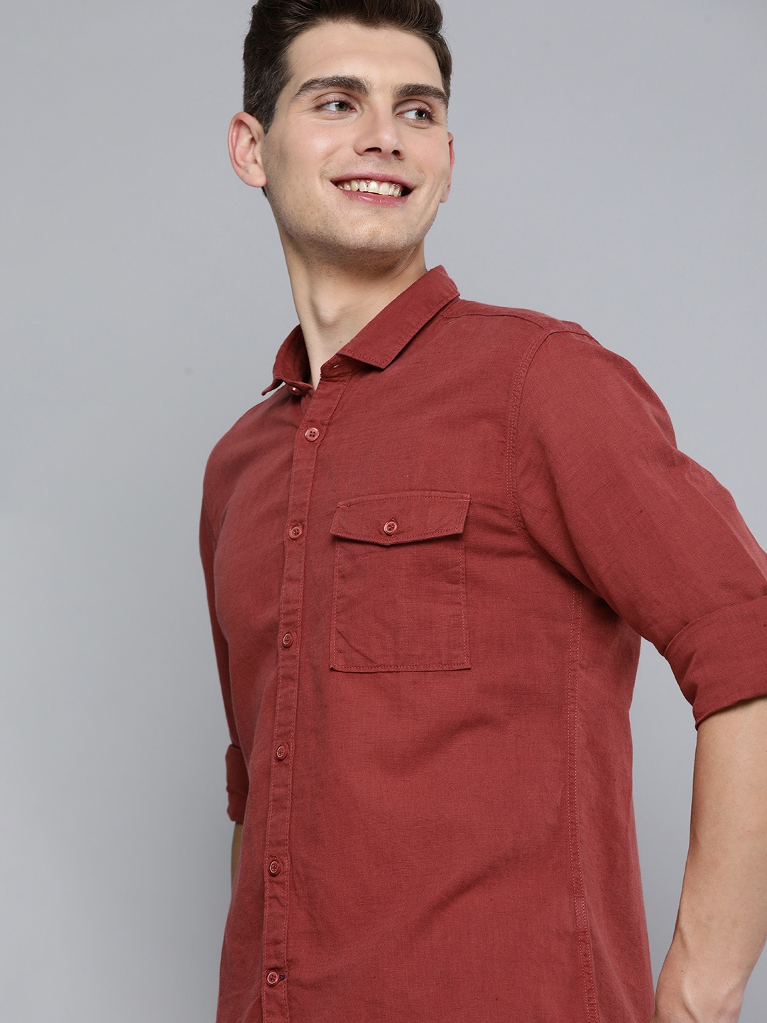 

Mast & Harbour Men Red Solid Slim Fit Cotton Linen Shirt